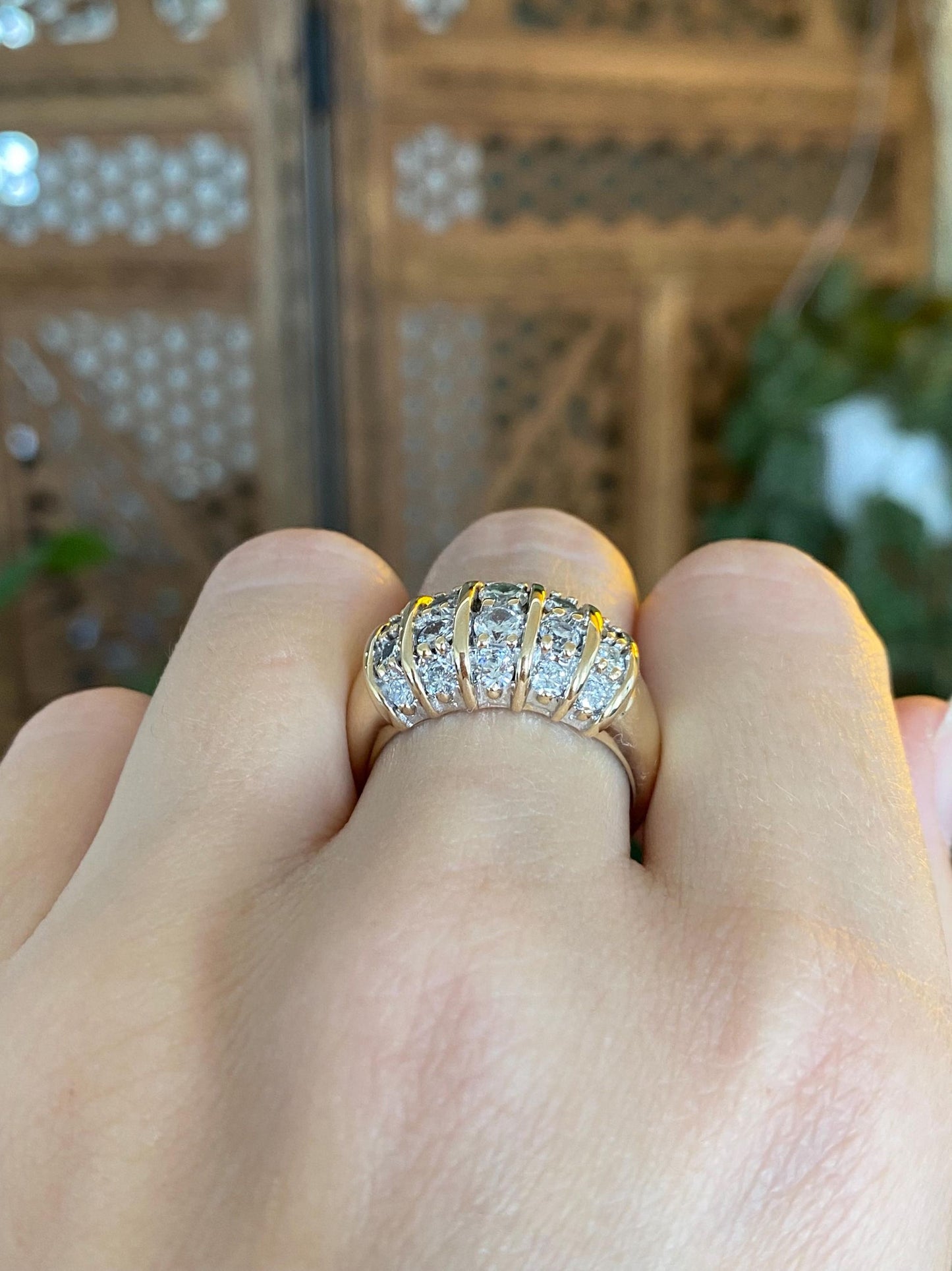 Vintage Solid 14k Yellow Gold Diamonds Ring Band - Size 8