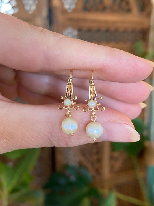 Vintage Solid 14k Yellow Gold Ornate Pearls Dangle Earrings