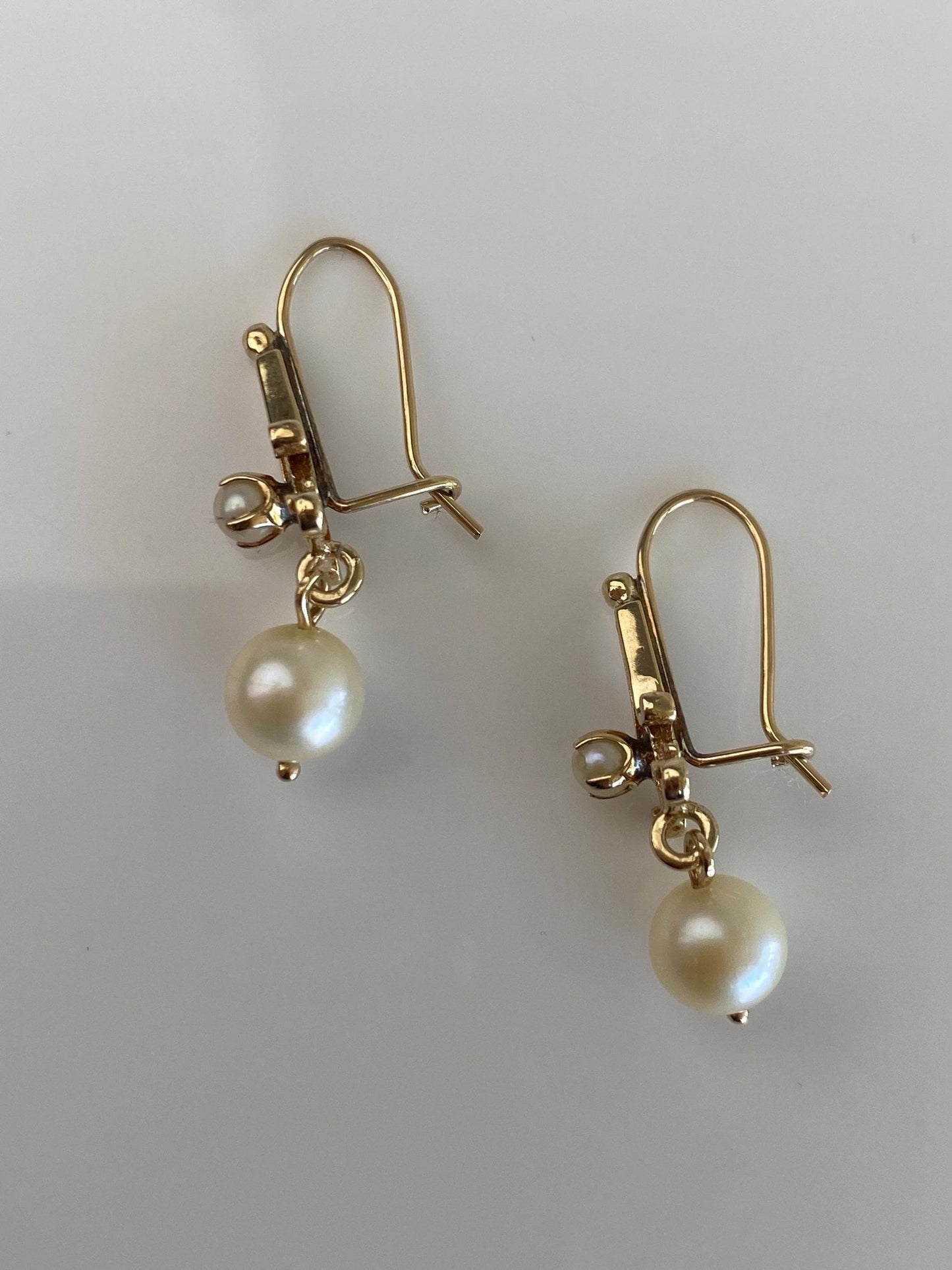 Vintage Solid 14k Yellow Gold Ornate Pearls Dangle Earrings