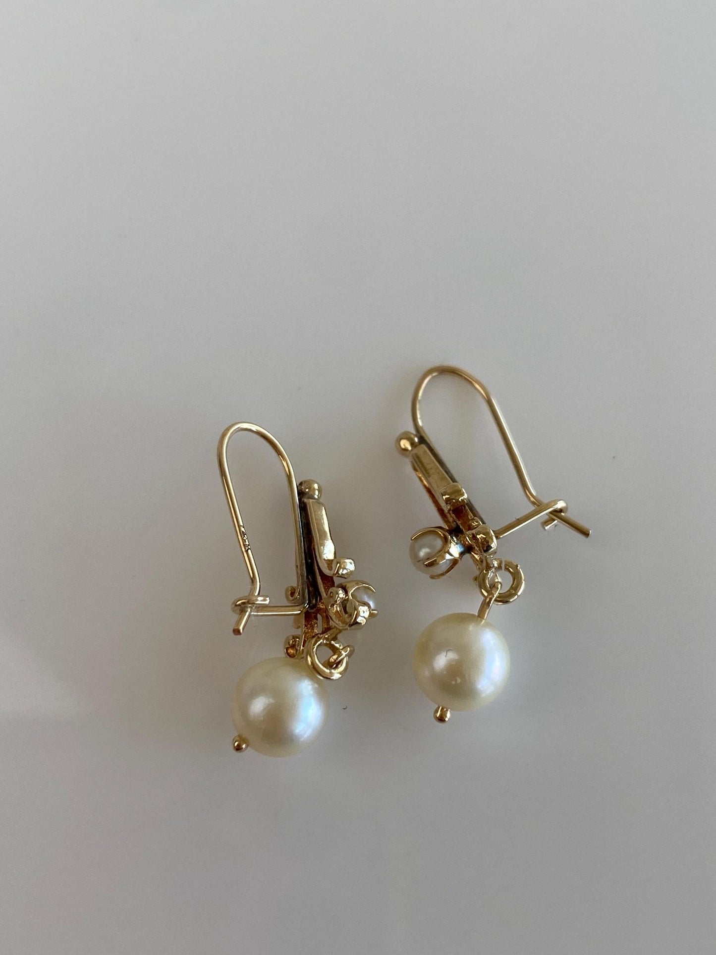 Vintage Solid 14k Yellow Gold Ornate Pearls Dangle Earrings