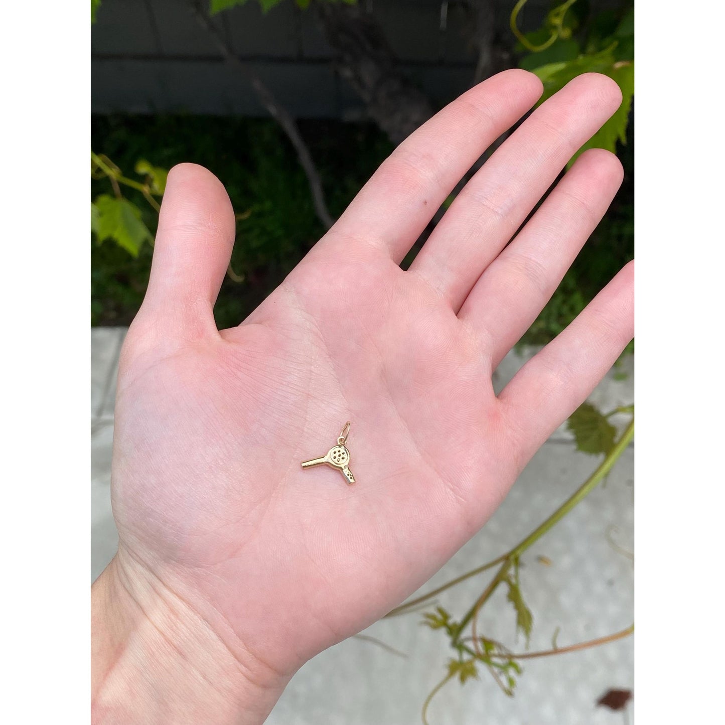 Vintage 14k Yellow Gold Blow Dryer Charm
