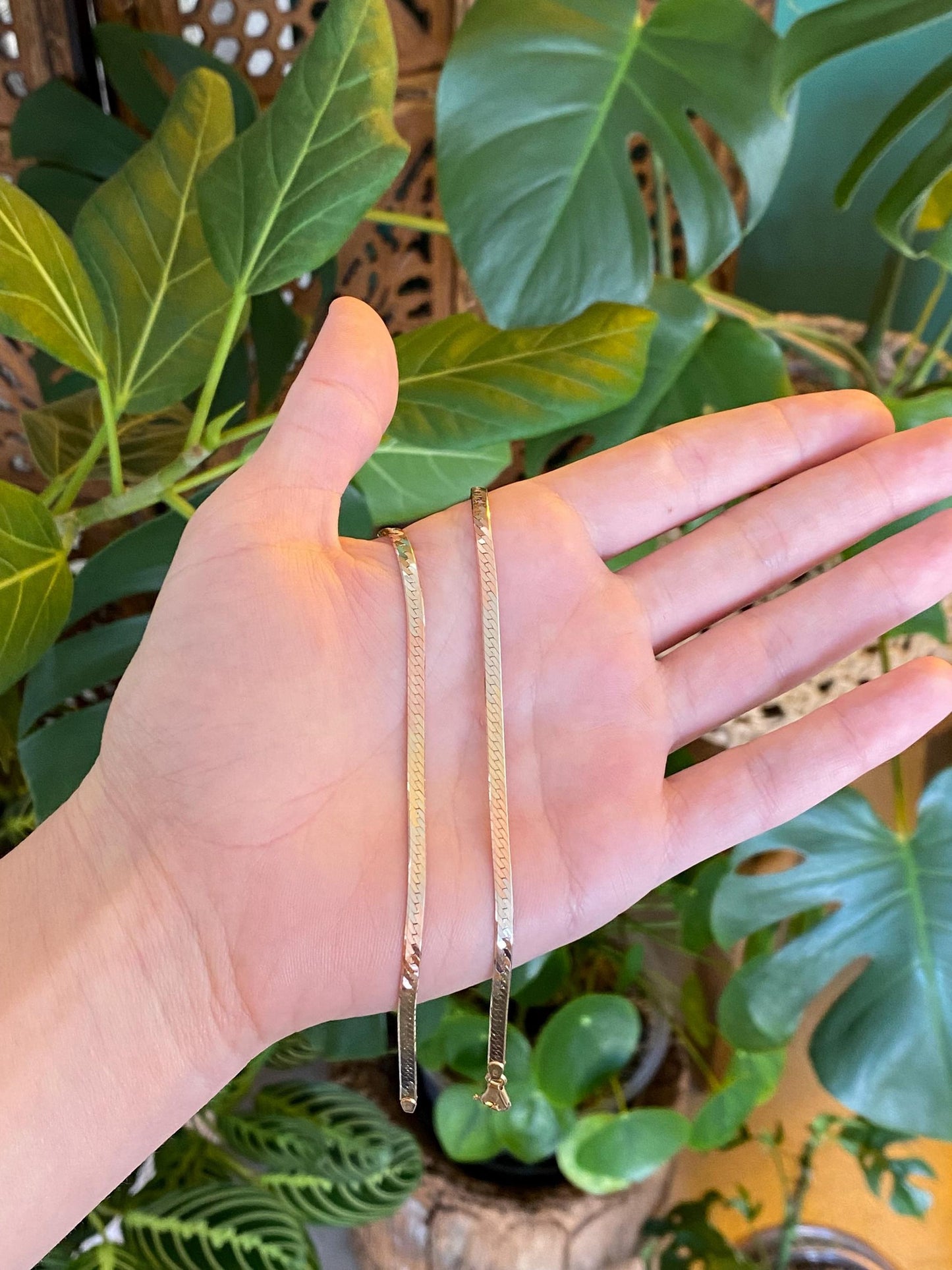 Vintage Solid 14k Tri Tone Gold Herringbone Chain Necklace - 16 inches