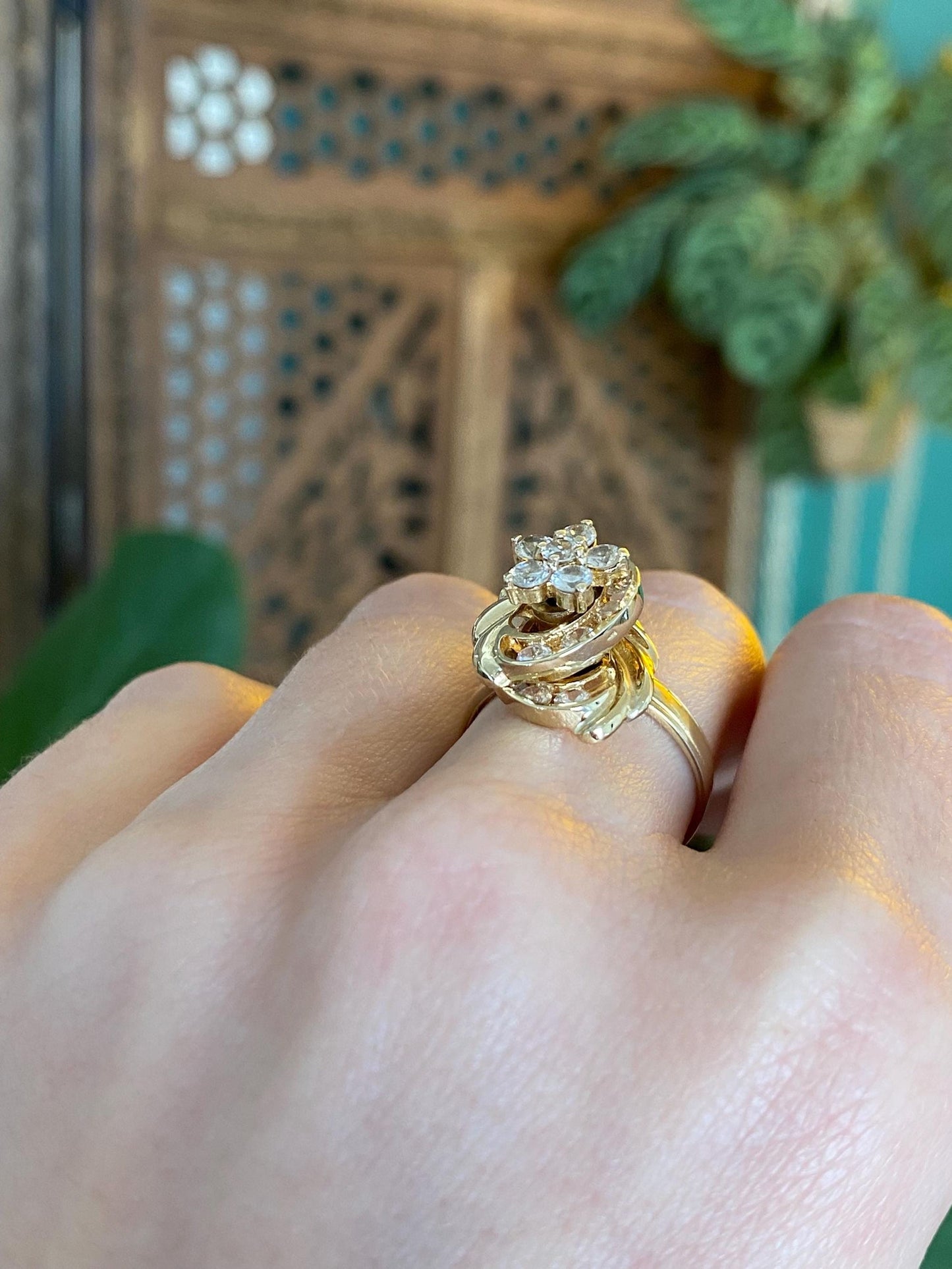 Vintage Solid 14k Yellow Gold Clear Cubic Zirconia Spinner Fidget Ring - Size 7.25