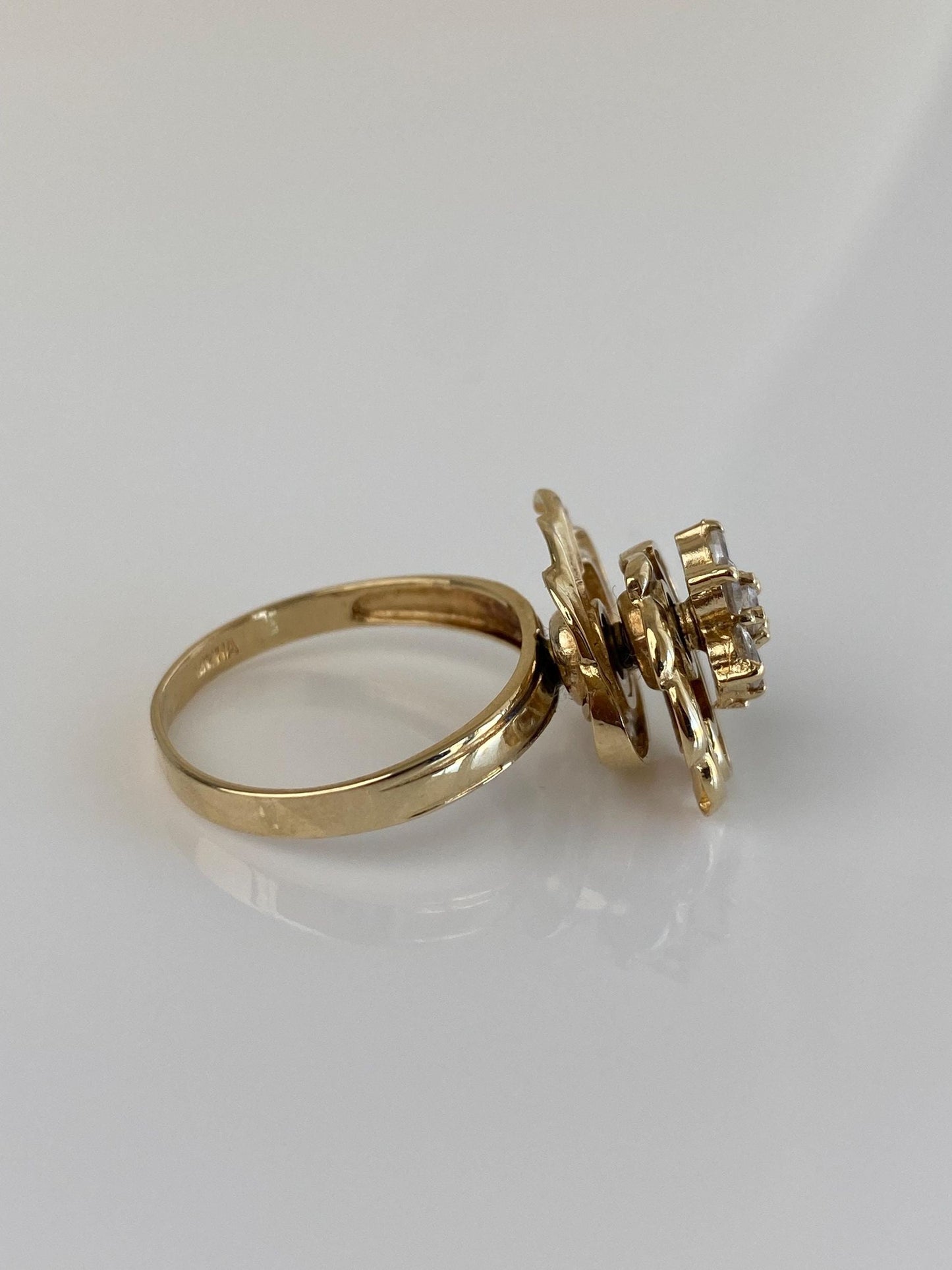 Vintage Solid 14k Yellow Gold Clear Cubic Zirconia Spinner Fidget Ring - Size 7.25