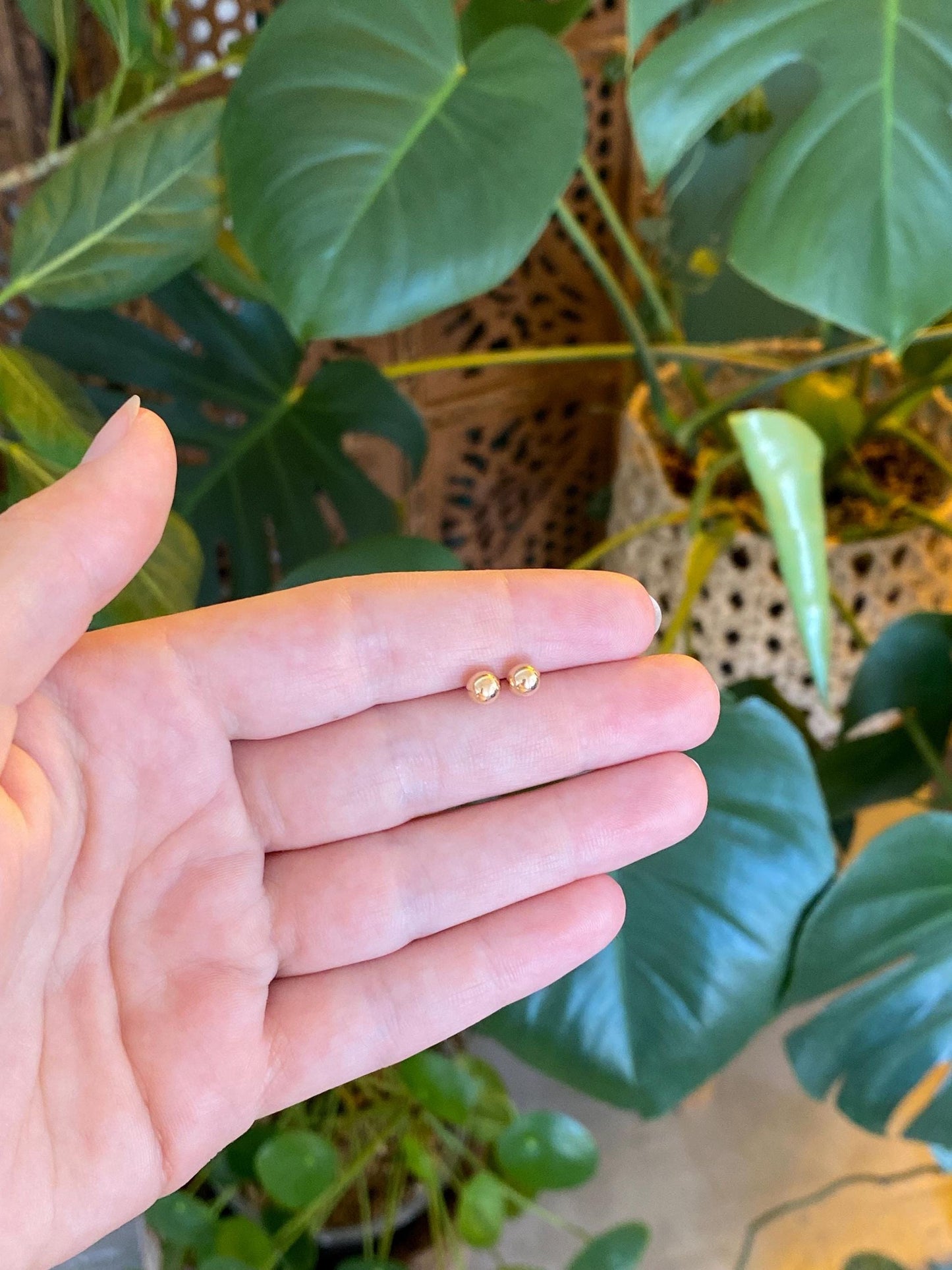 Vintage 10k Yellow Gold Ball Stud Earrings