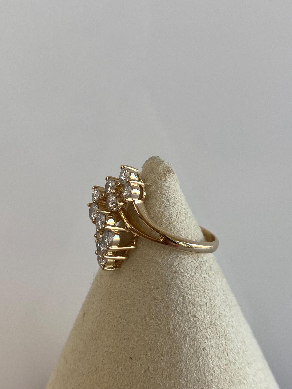 Vintage Solid 14k Yellow Gold Diamond Cluster Ring - Size 6.75
