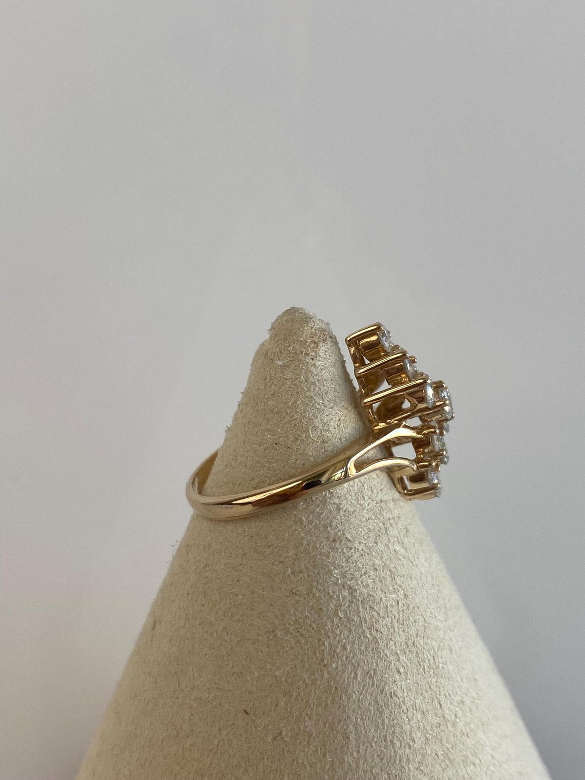 Vintage Solid 14k Yellow Gold Diamond Cluster Ring - Size 6.75