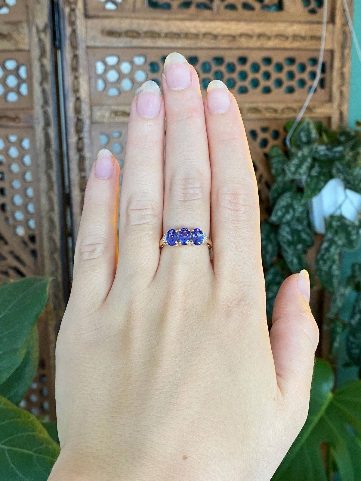 Solid 18k Yellow Gold Tanzanite Diamond Ring - Size 6.75