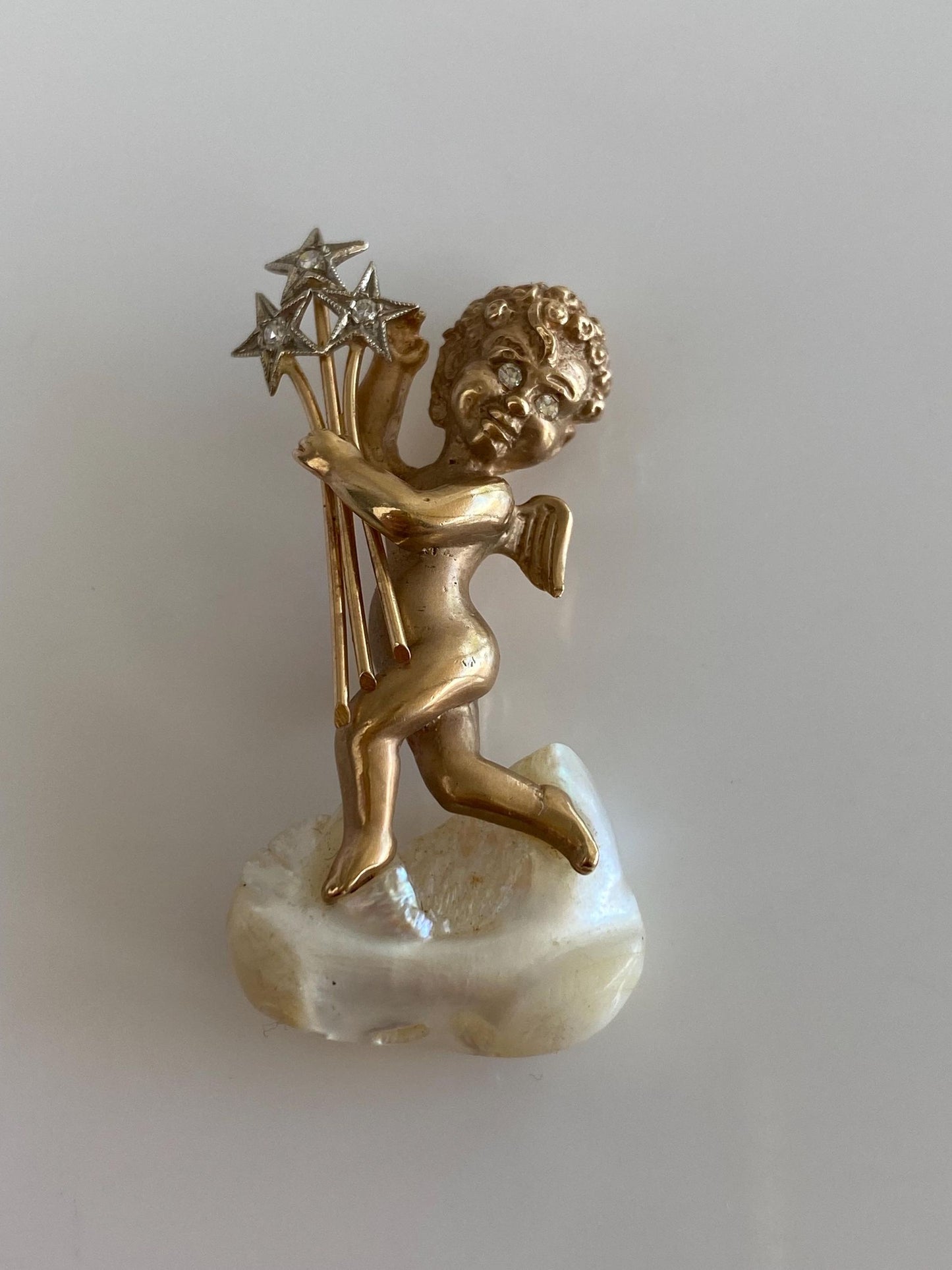 Vintage Solid 14k Yellow Gold Diamonds Freeform Pearl Cherub Brooch Pin