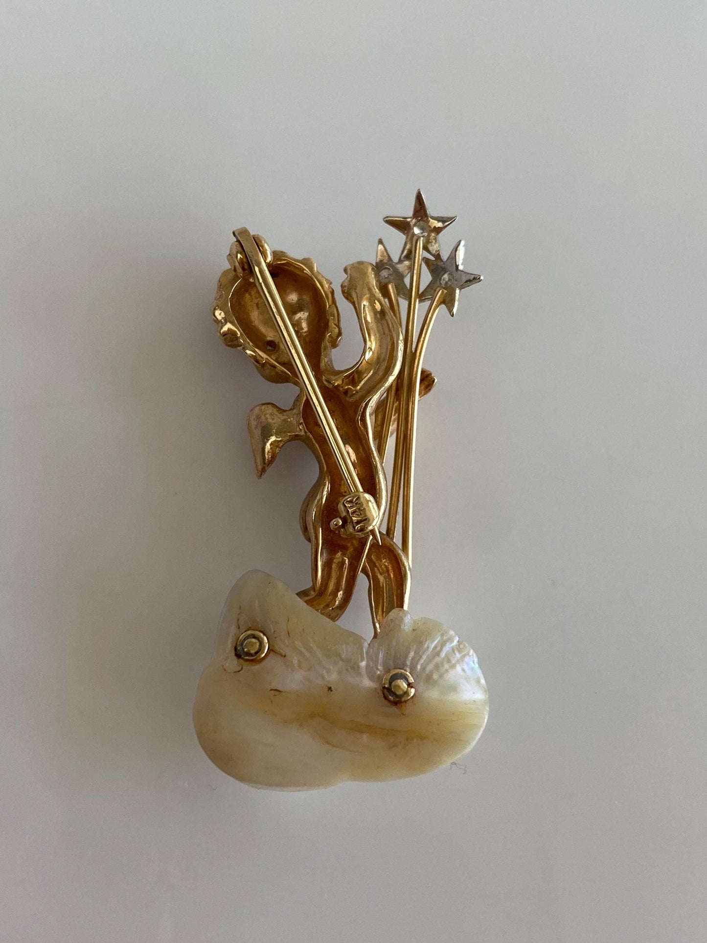 Vintage Solid 14k Yellow Gold Diamonds Freeform Pearl Cherub Brooch Pin