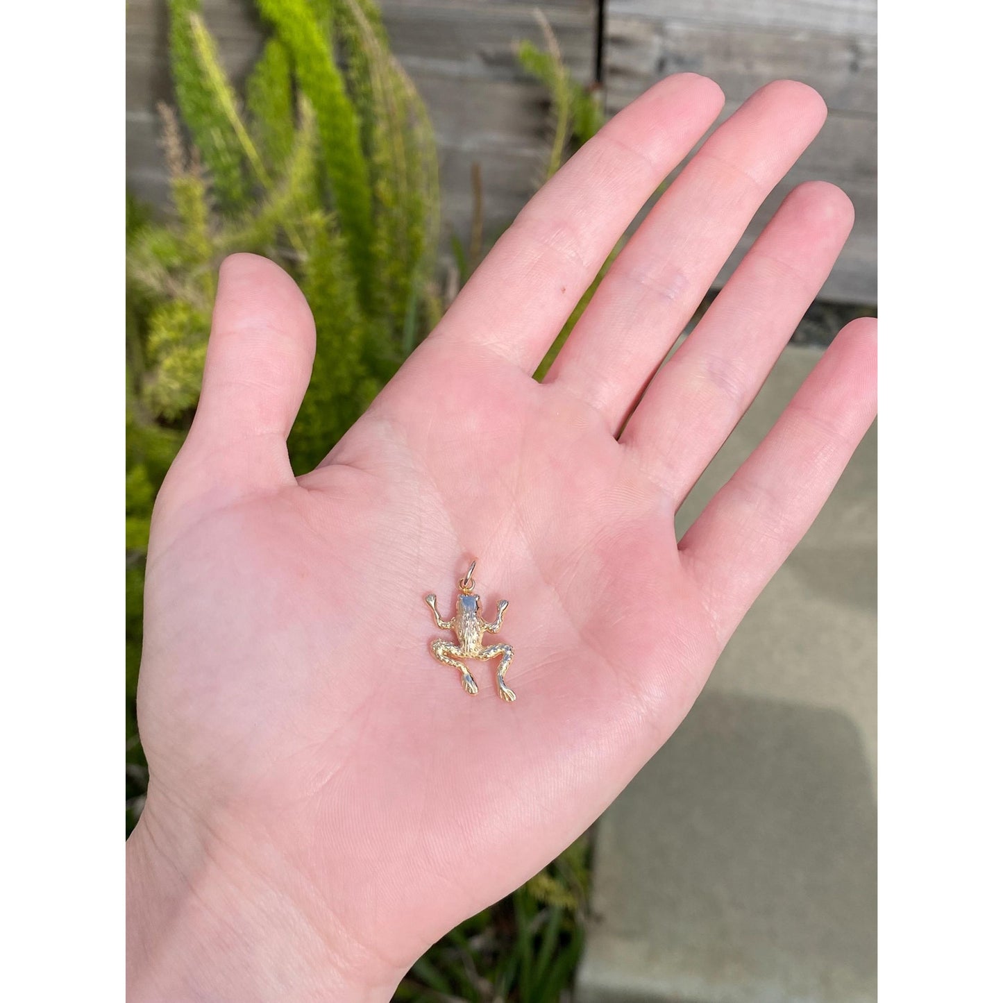Vintage Solid 14k Yellow Gold Frog Charm