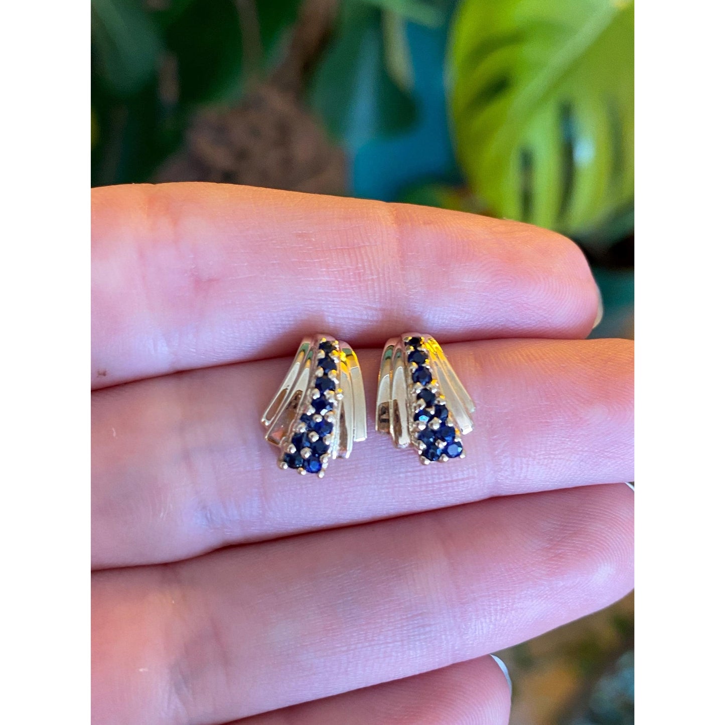 Solid 14k Yellow Gold Blue Sapphire Fluted Drop Earrings