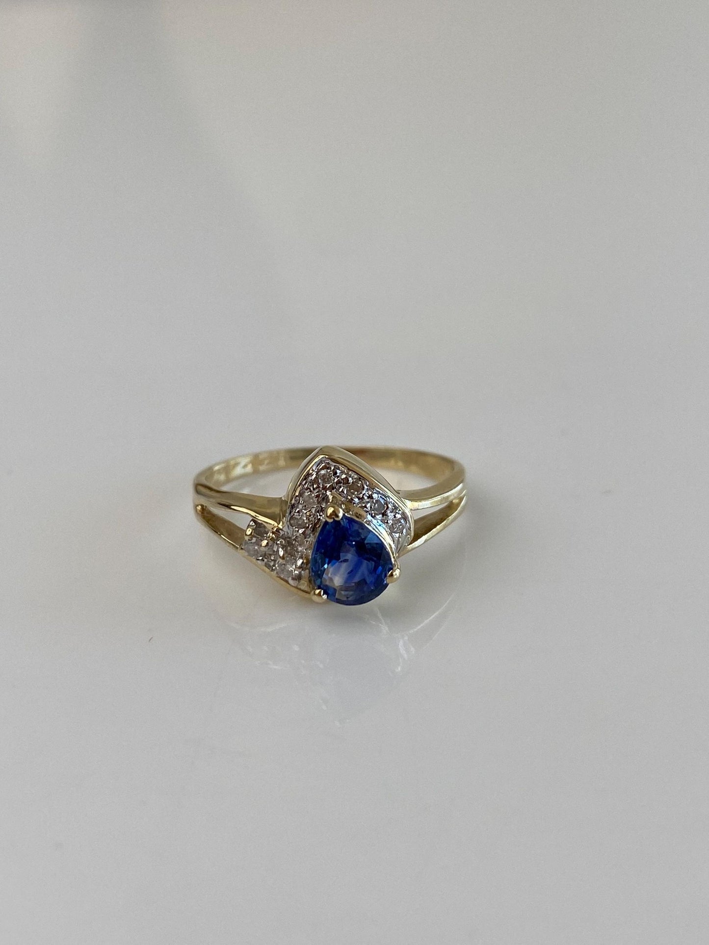 Vintage Solid 14k White & Yellow Gold Diamond Sapphire Ring - Size 6