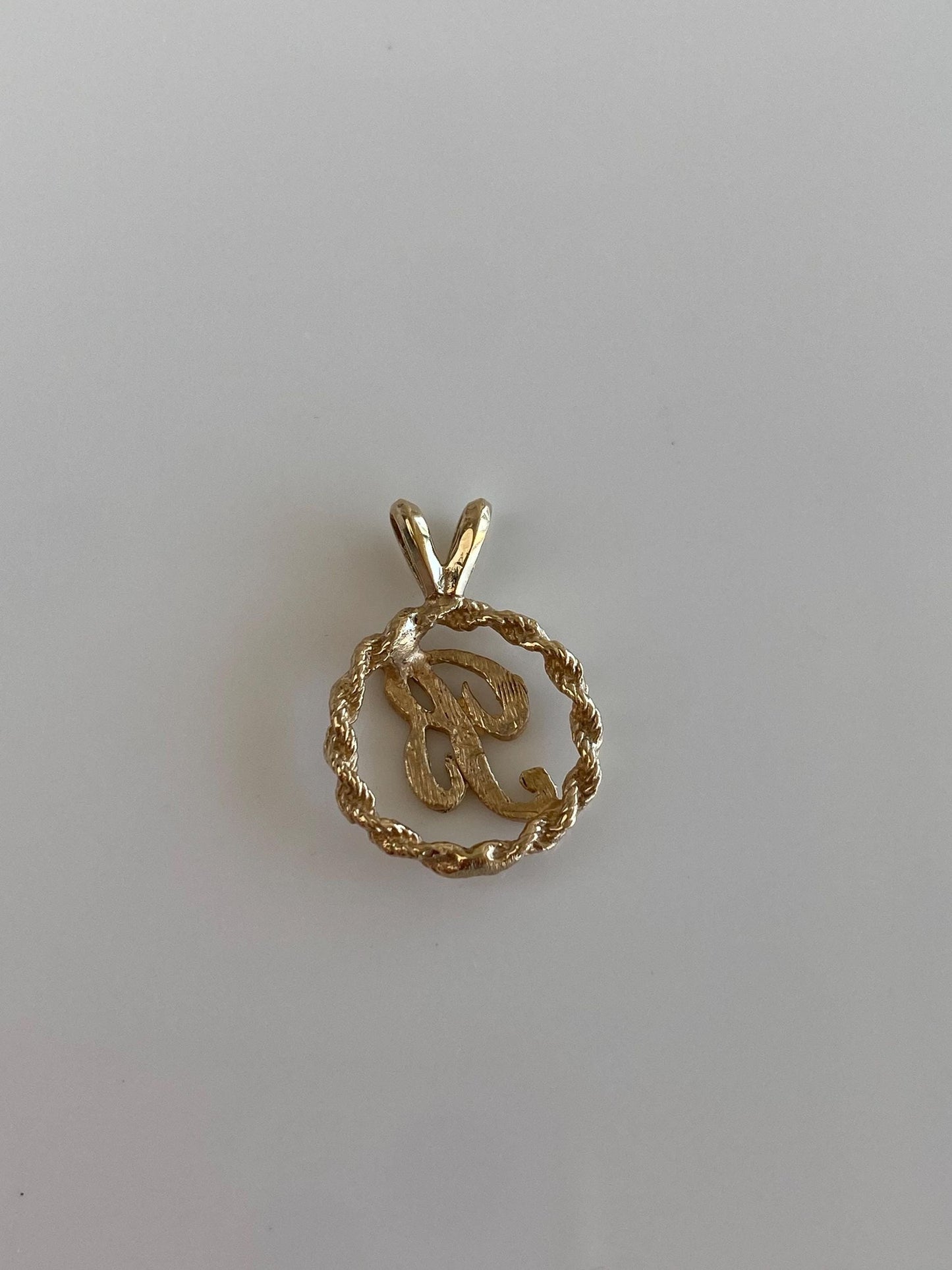 Solid 14k Yellow Gold Initial 'B' Rope Border Charm
