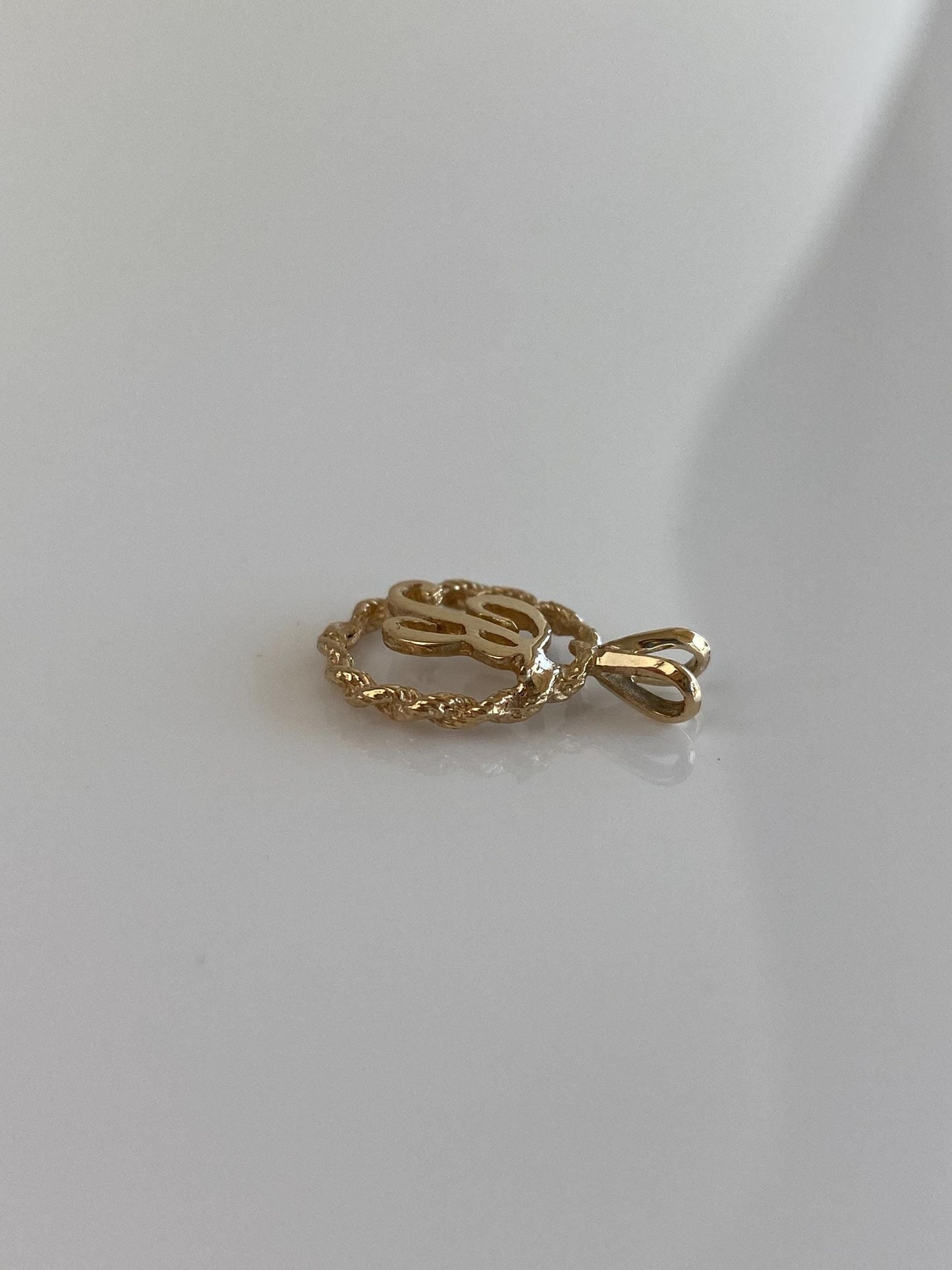Solid 14k Yellow Gold Initial 'B' Rope Border Charm