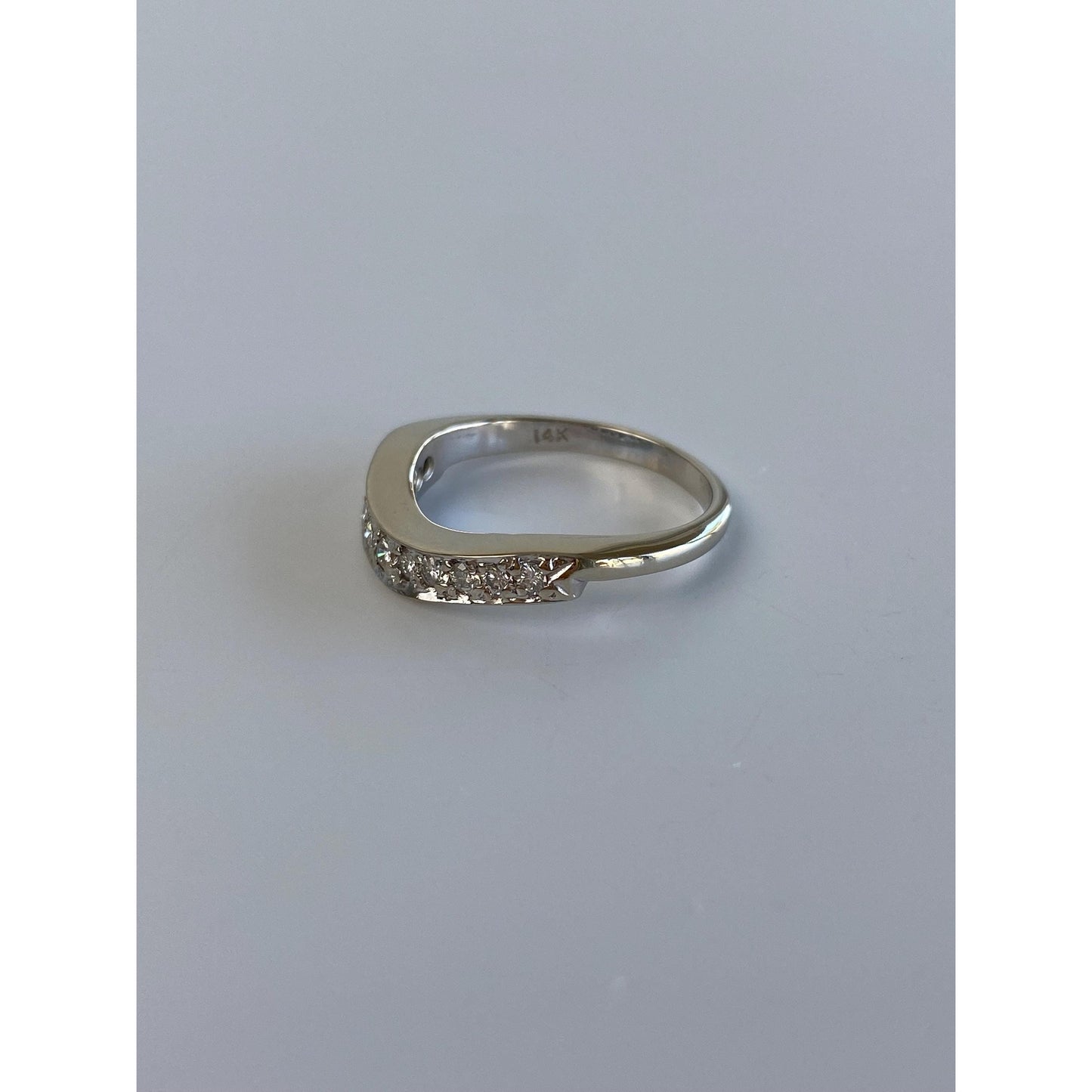 Vintage Solid 14k White Gold Diamond Wavy Ring Band - Size 5