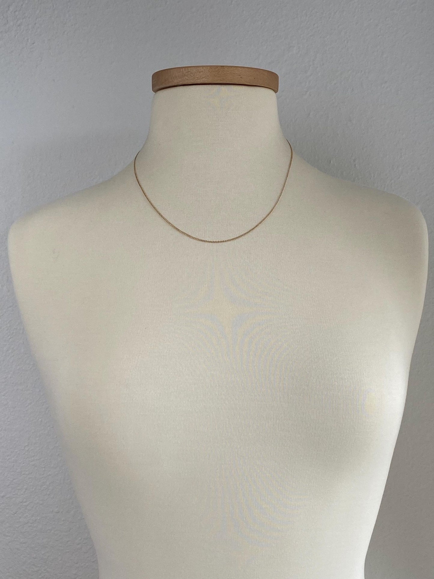 Vintage Solid 14k Yellow Gold Dainty Curb Chain Necklace - 19.5 inches