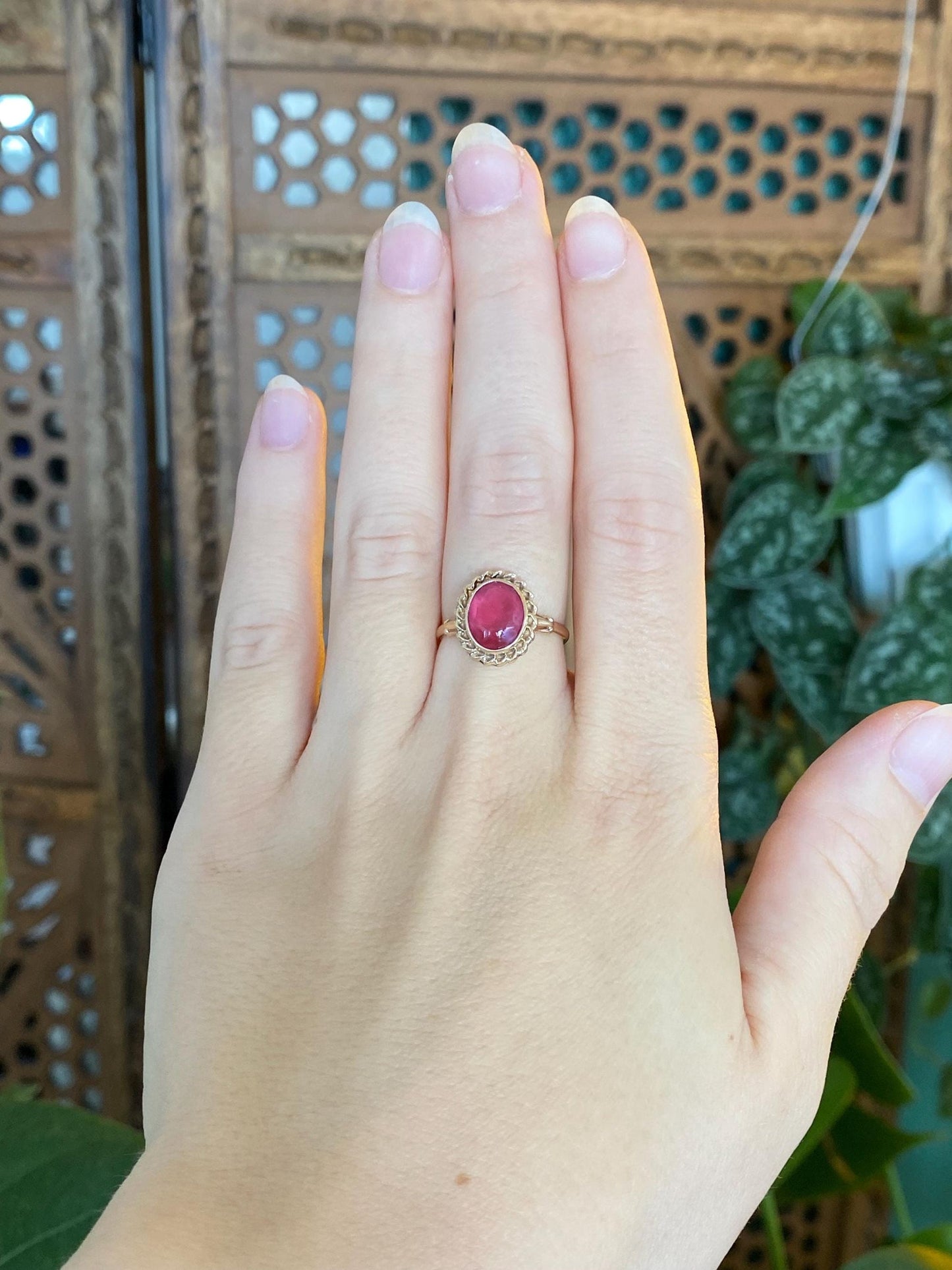 Vintage Solid 9k Yellow Gold Pink Cubic Zirconia Ring - Size 6.5