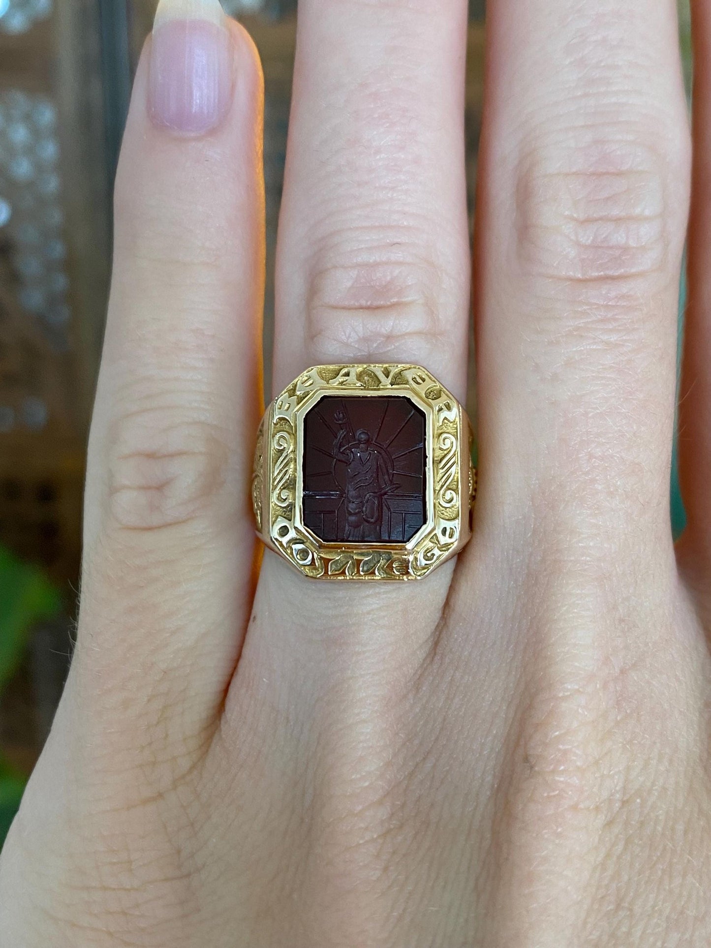 Vintage Solid 14k Yellow Gold Carnelian Intaglio Ring - Size 5.25