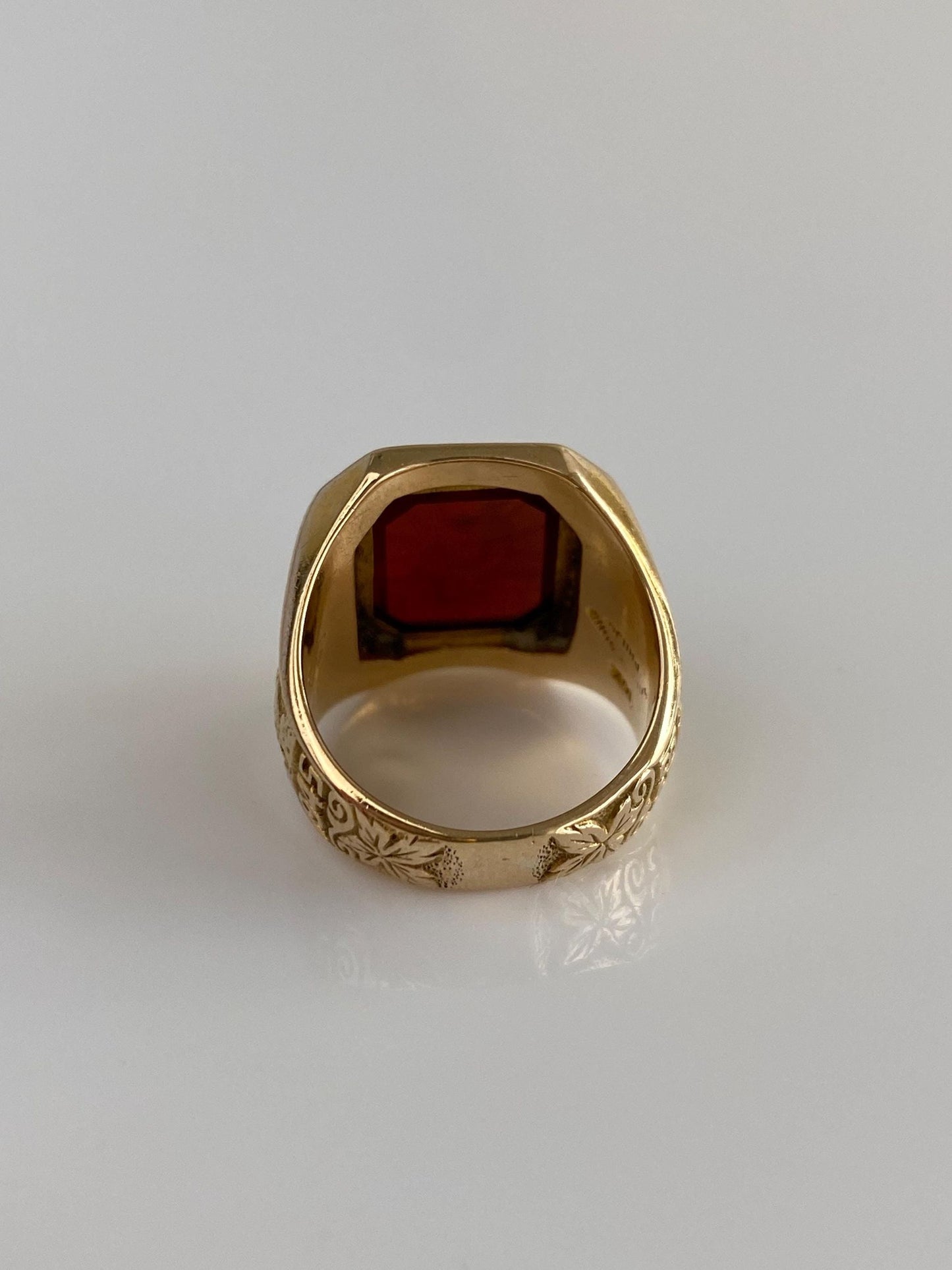 Vintage Solid 14k Yellow Gold Carnelian Intaglio Ring - Size 5.25