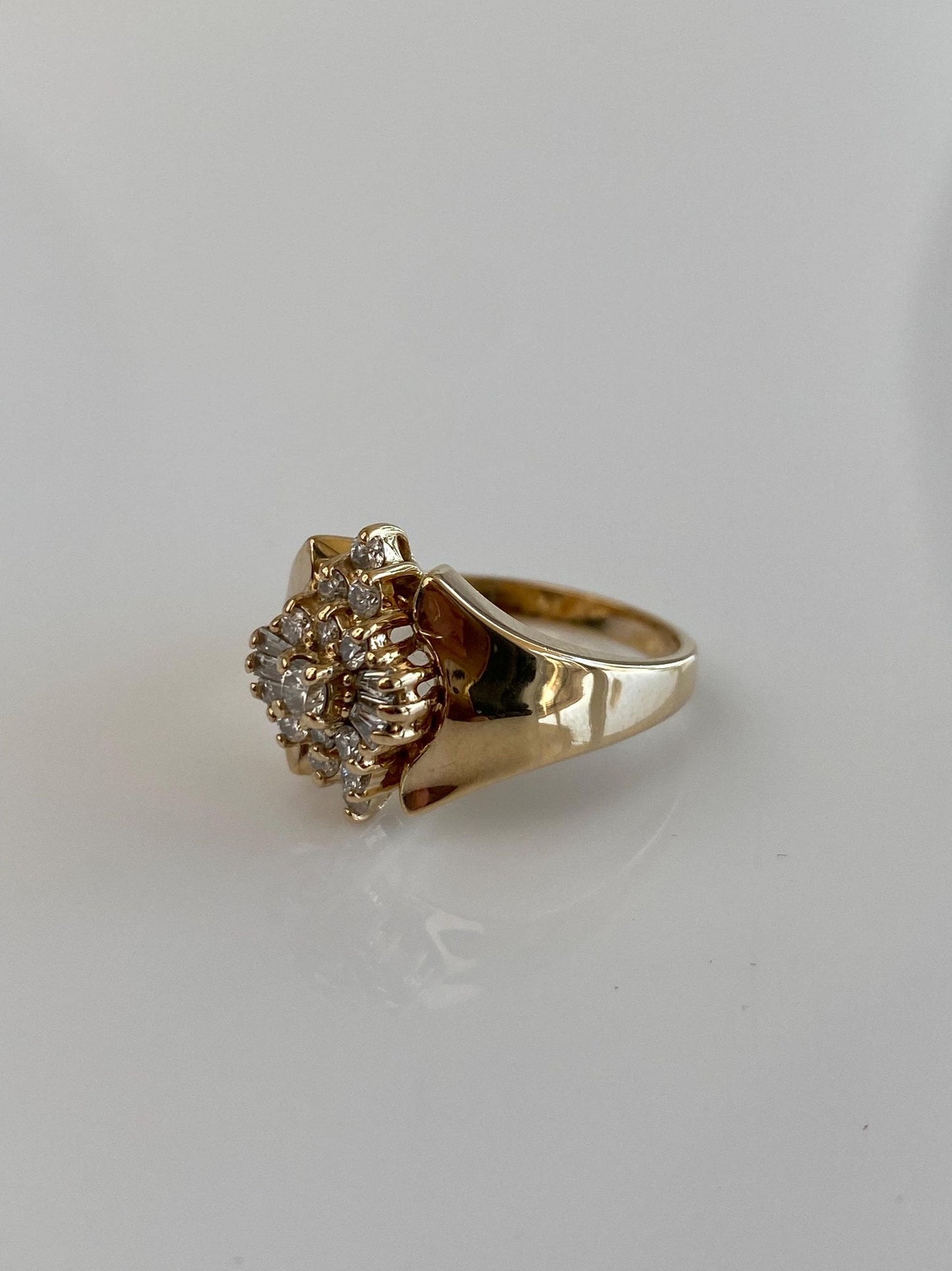 Vintage Solid 14k Yellow Gold Round & Baguette Diamond Cluster Ring - Size 6