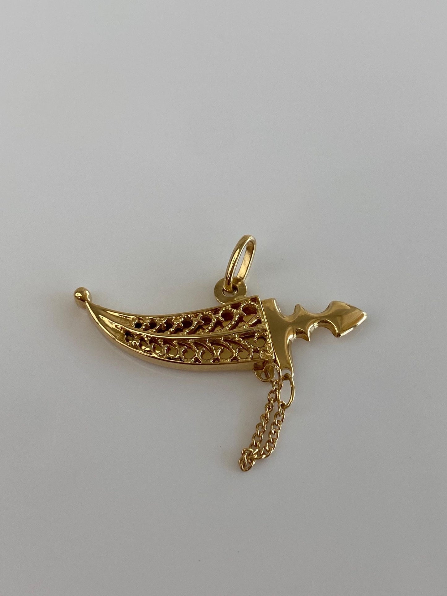 Vintage Solid 18k Yellow Gold Filigree Dagger & Sheath Charm