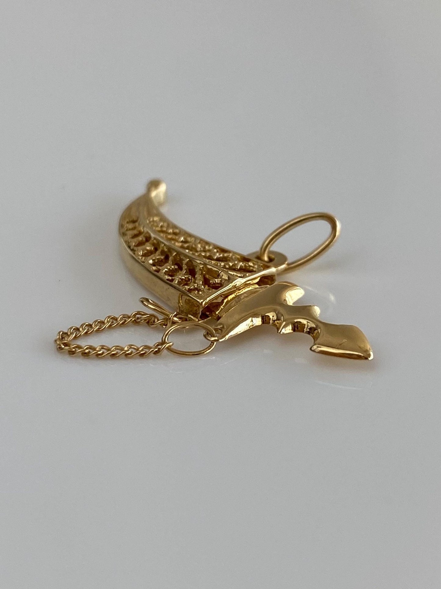 Vintage Solid 18k Yellow Gold Filigree Dagger & Sheath Charm