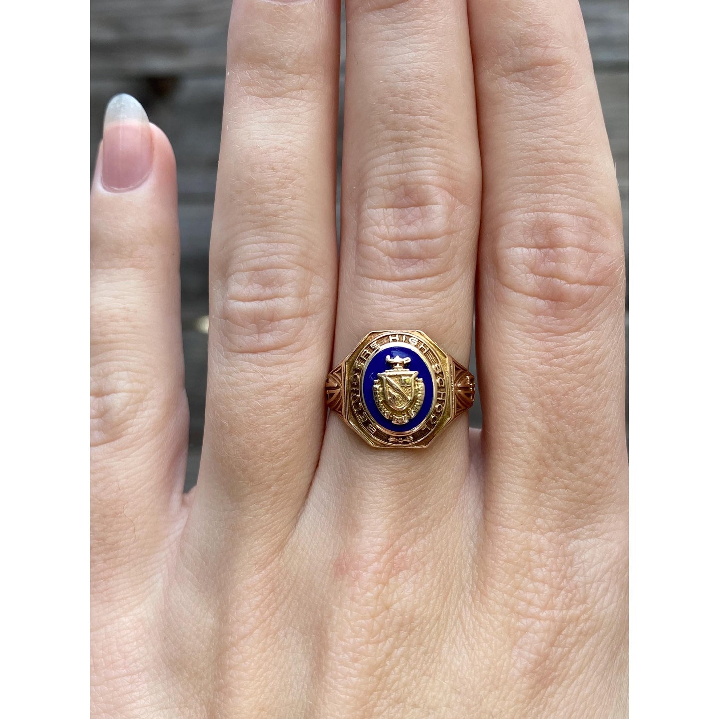 Vintage Solid 10k Yellow Gold Blue Enamel Class Ring - Size 6.25
