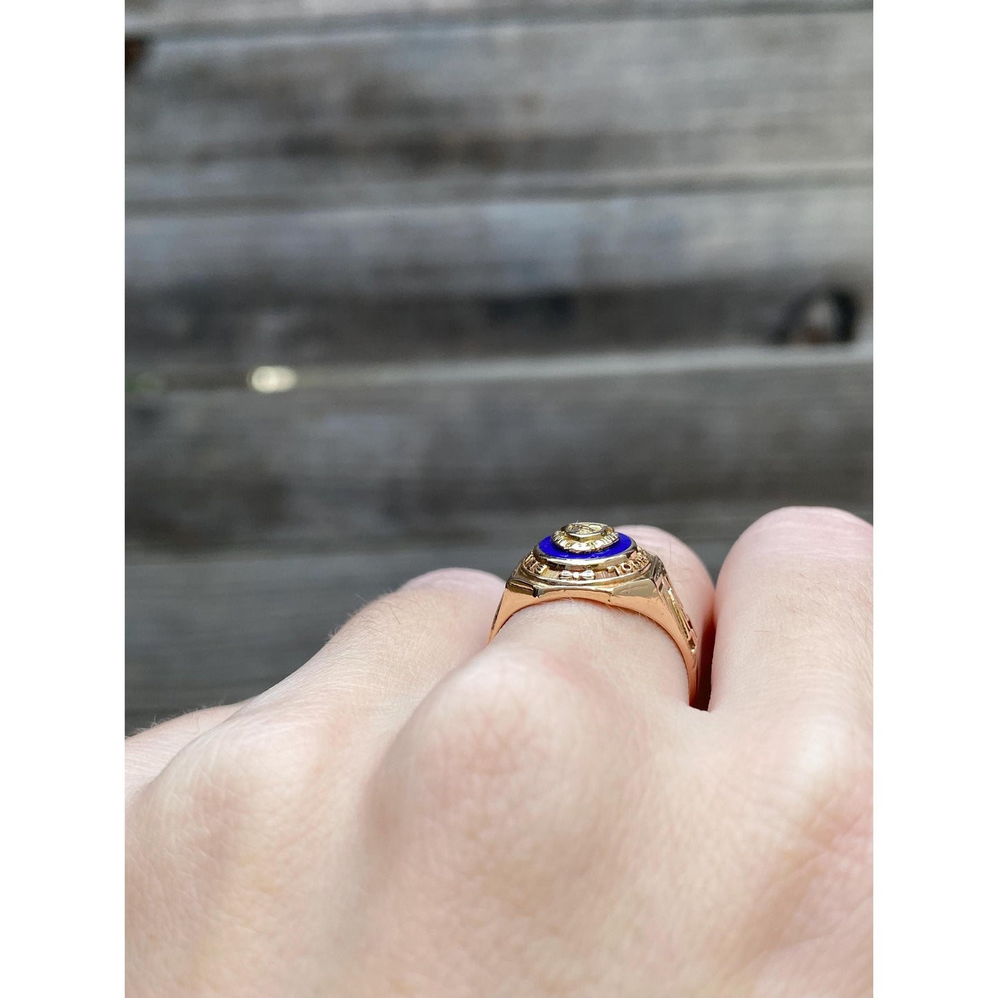 Vintage Solid 10k Yellow Gold Blue Enamel Class Ring - Size 6.25