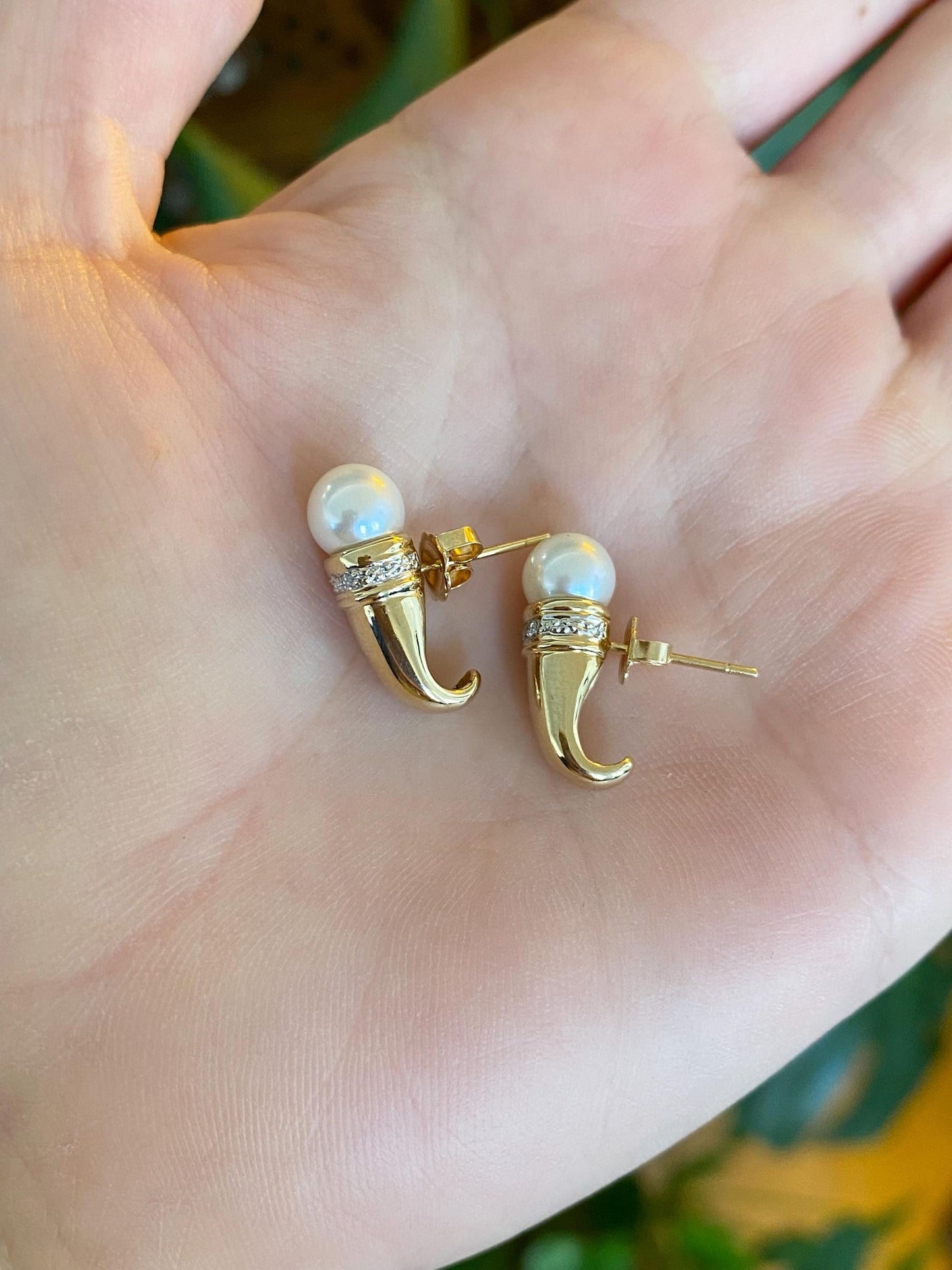 Vintage 14k Yellow Gold Diamond Pearl Talon Drop Earrings