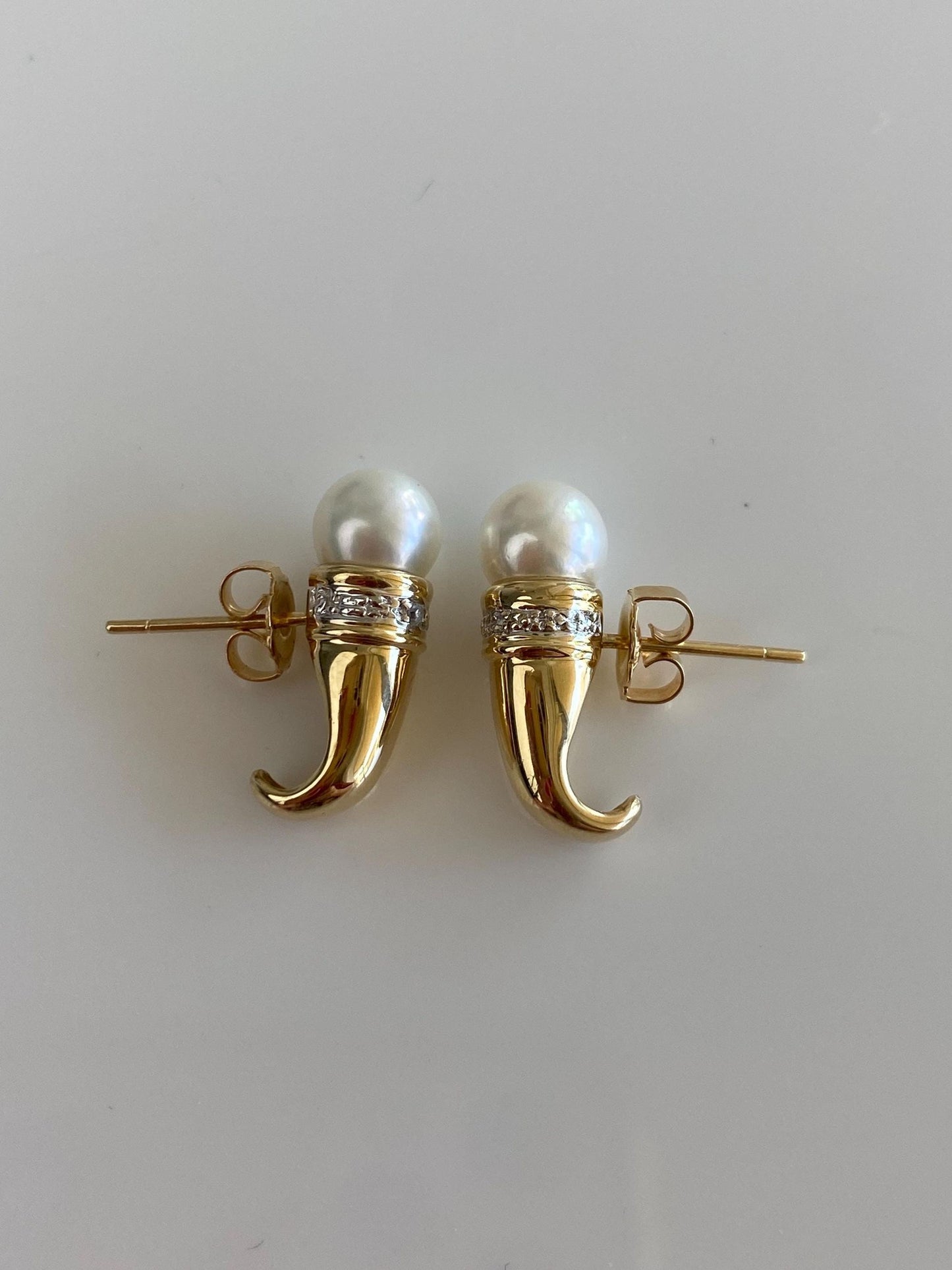 Vintage 14k Yellow Gold Diamond Pearl Talon Drop Earrings