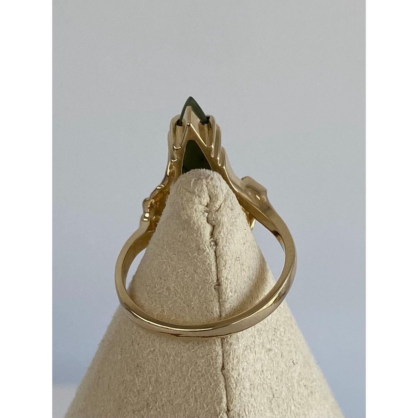 Vintage Solid 14k Yellow Gold Nephrite Marquis Ring - Size 7