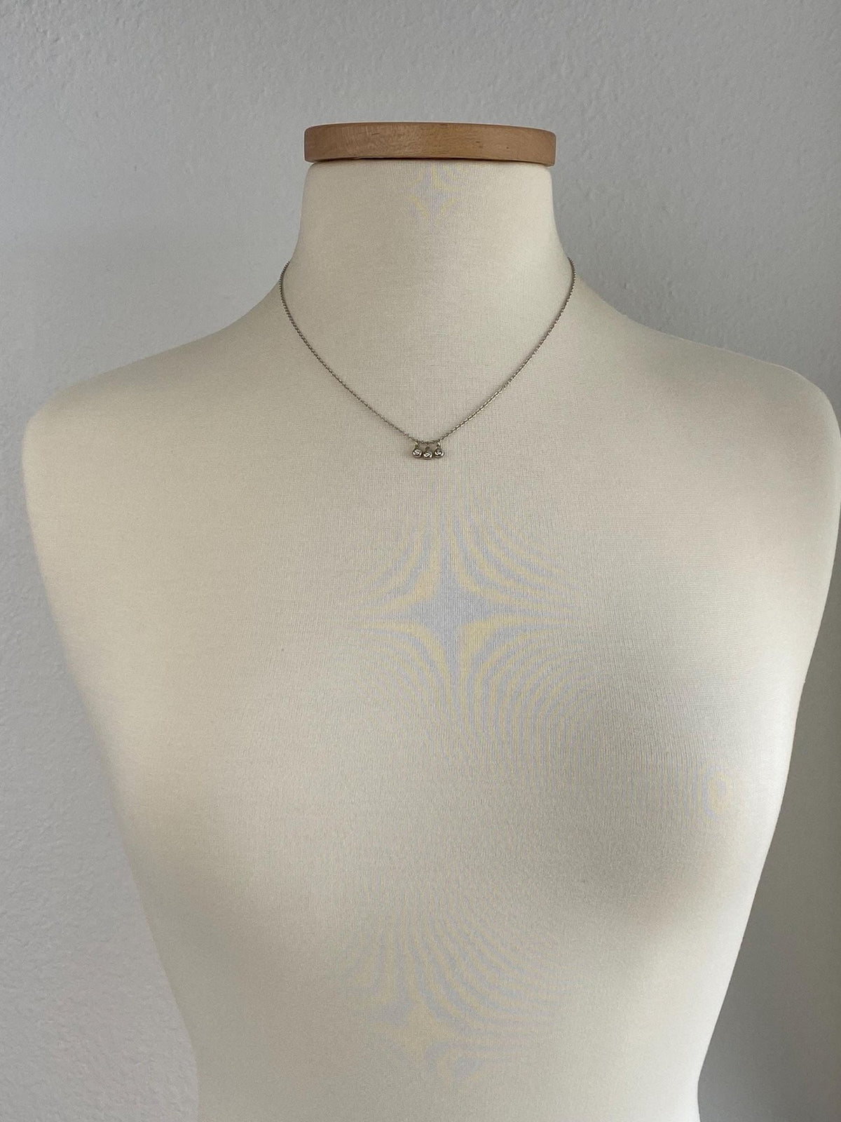 Vintage Solid 14k White Gold Diamond Droplets Cable Chain Necklace - 18.25 inches