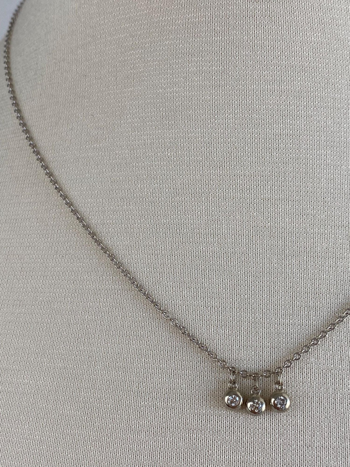 Vintage Solid 14k White Gold Diamond Droplets Cable Chain Necklace - 18.25 inches