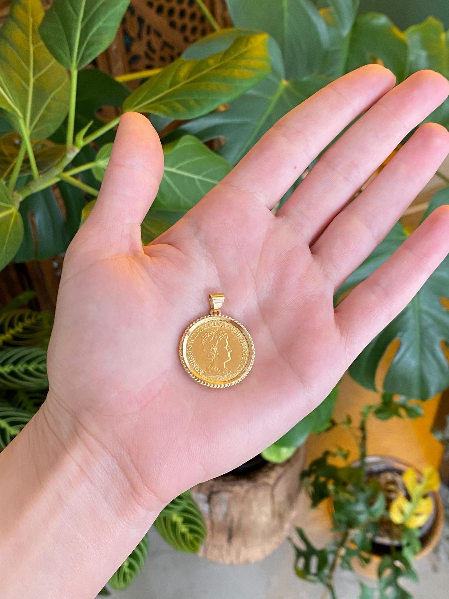 Vintage Solid 22k Yellow Gold 1917 Netherlands Gold Coin in 14k Frame Charm