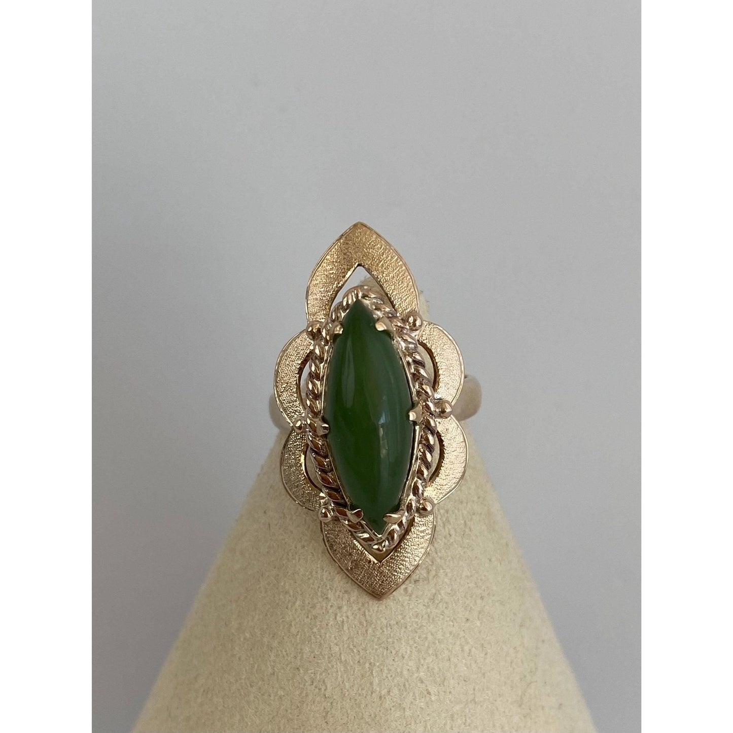 Solid 10k Yellow Gold Nephrite Ring - Size 6.5