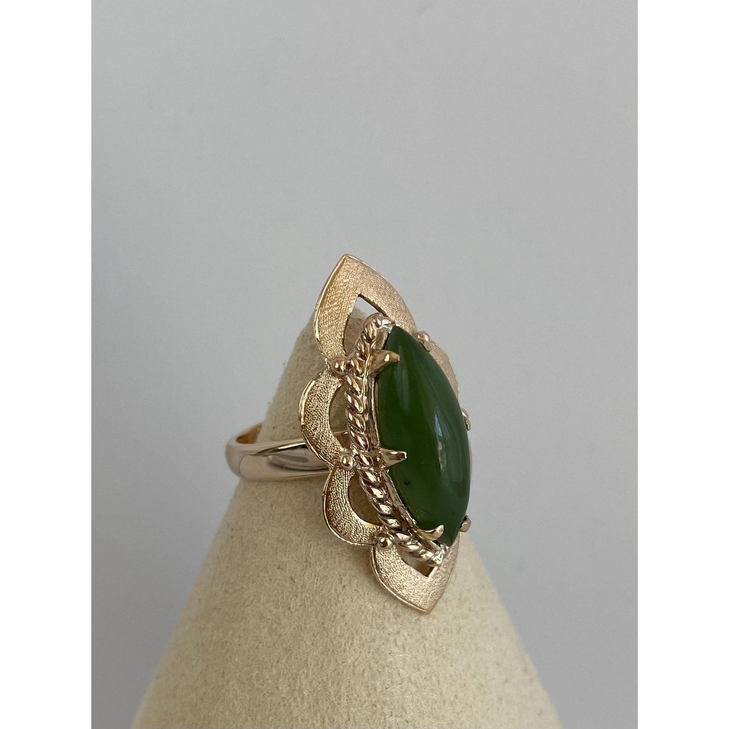 Solid 10k Yellow Gold Nephrite Ring - Size 6.5