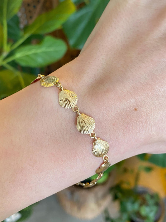 Vintage Solid 14k Yellow Gold Shell Link Bracelet - 7.5 inches