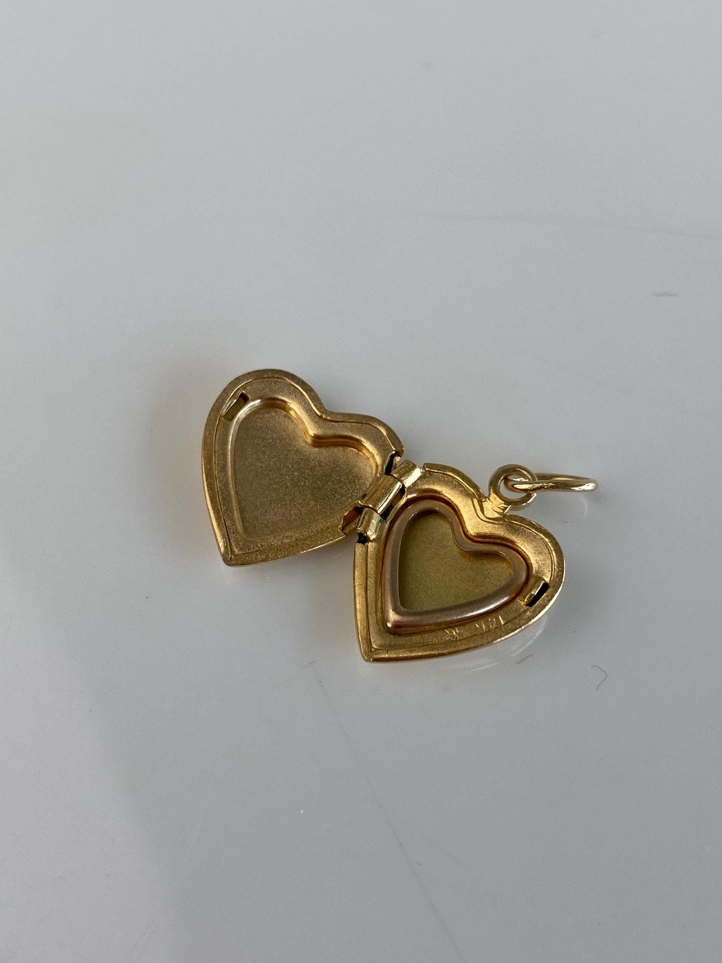 Vintage Solid 14k Yellow Gold Heart Locket Charm