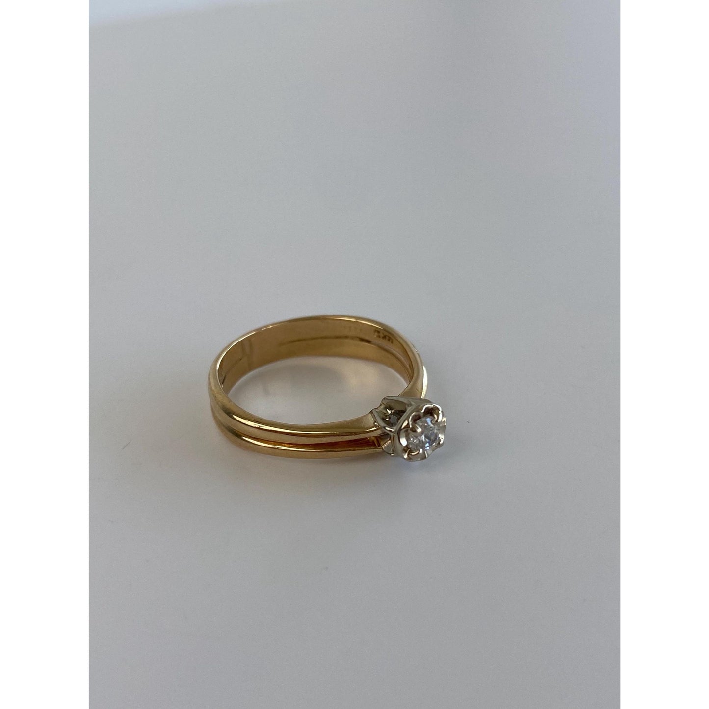 Vintage Solid 14k White & Yellow Gold Cubic Zirconia Ring - Size 6