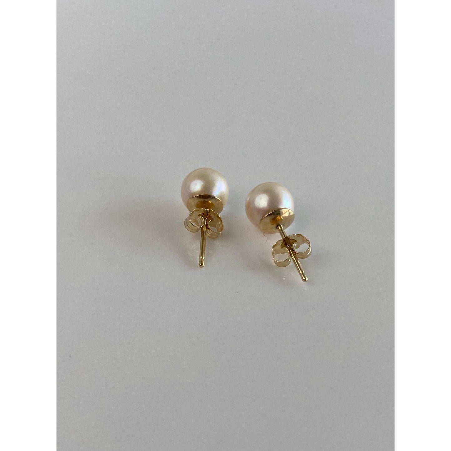 Vintage Solid 14k Yellow Gold Pearl Stud Earrings