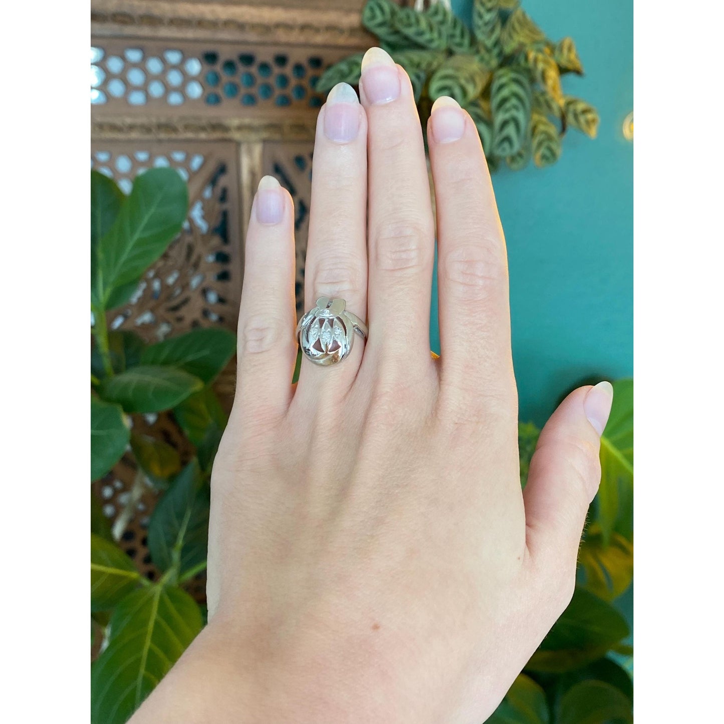 Vintage Solid 14k White Gold Diamond Ring - Size 5.5