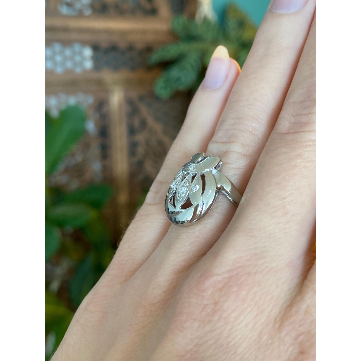 Vintage Solid 14k White Gold Diamond Ring - Size 5.5