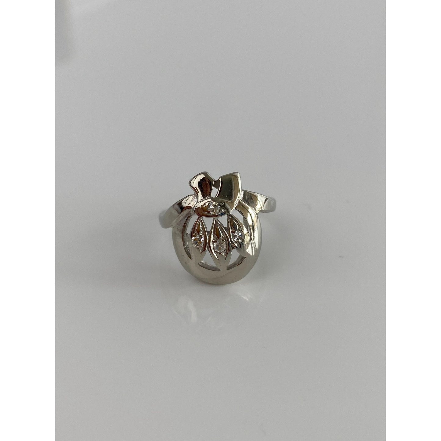 Vintage Solid 14k White Gold Diamond Ring - Size 5.5