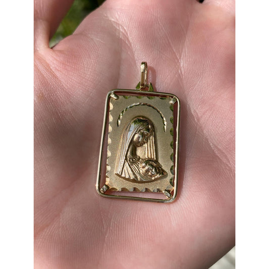 Vintage Solid 14k Yellow Gold Virgin Mary Charm