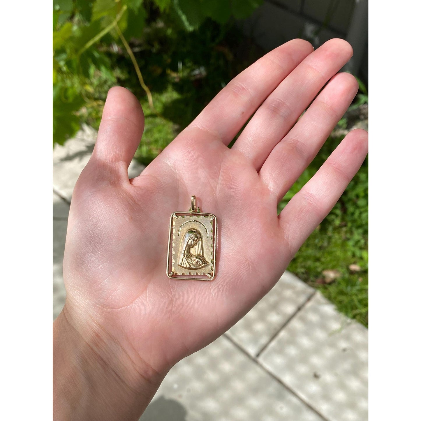 Vintage Solid 14k Yellow Gold Virgin Mary Charm