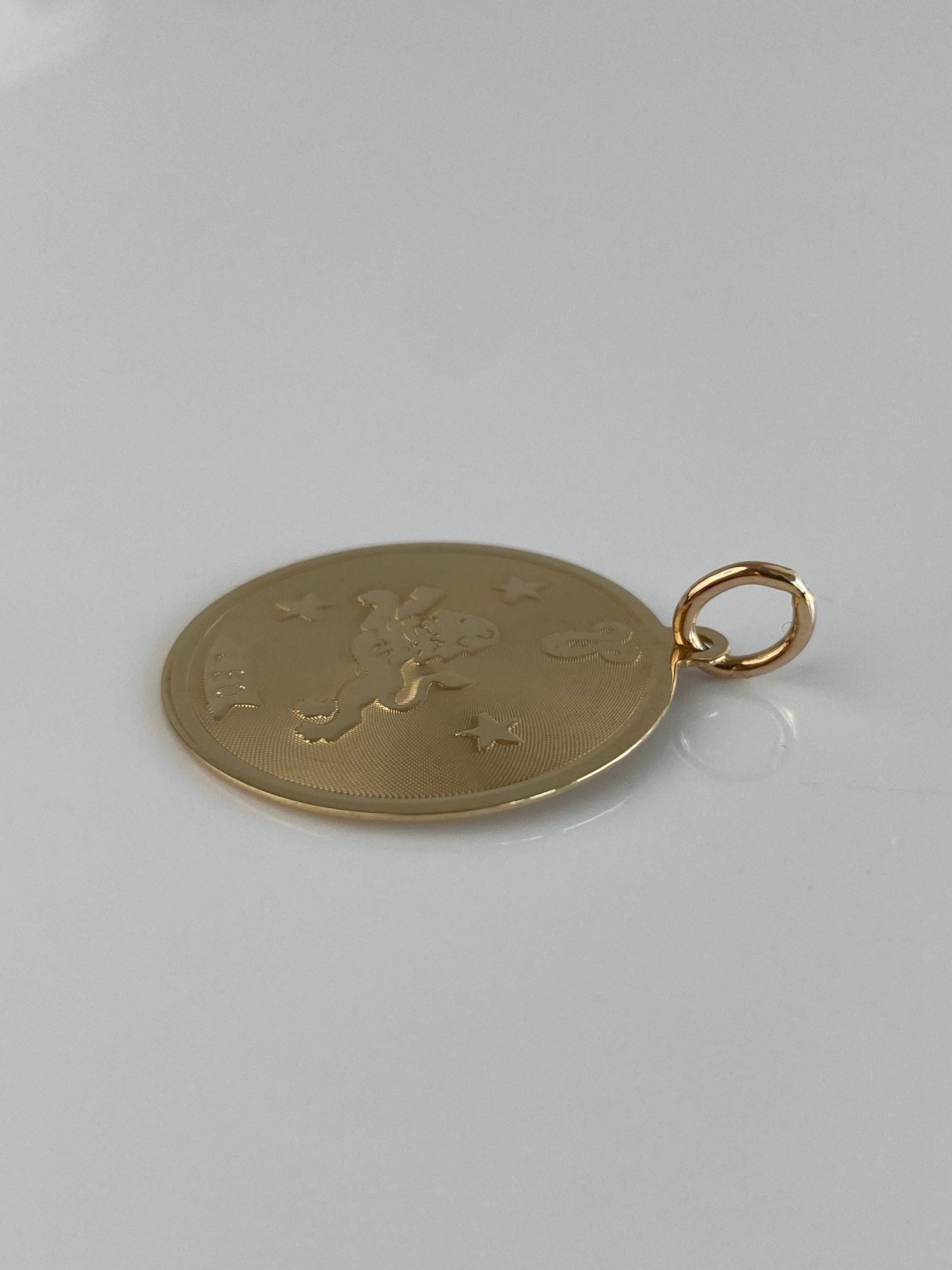 Vintage Solid 14k Yellow Gold Leo Charm