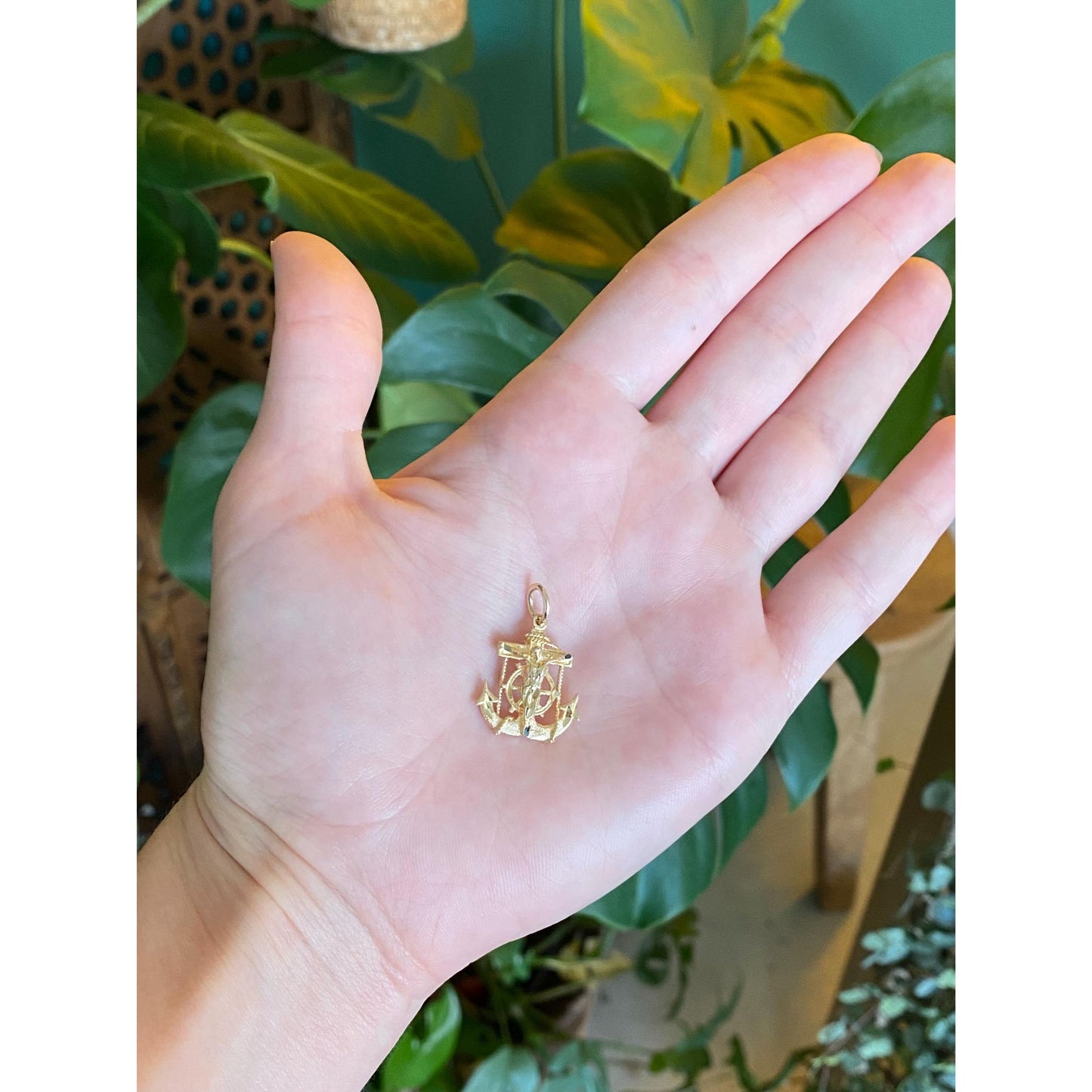 Vintage Solid 10k Yellow Gold Anchor Helm Crucifix Charm