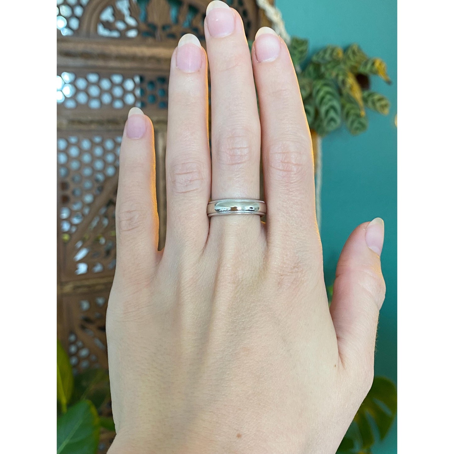 Vintage Solid 14k White Gold Milgrain Ring Band - Size 7.75