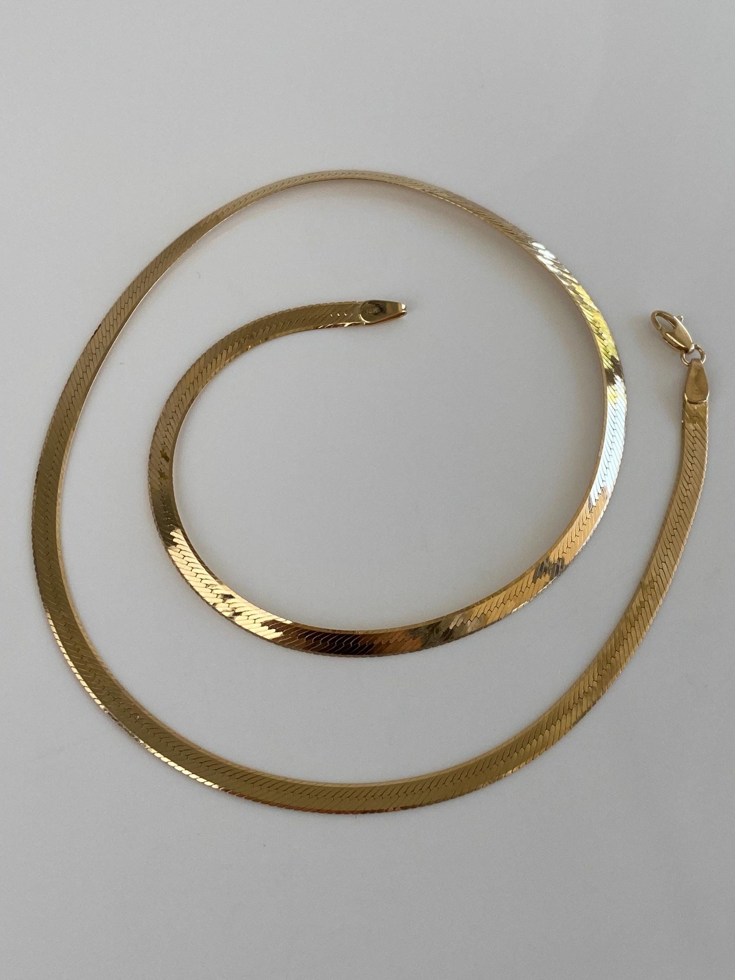 Vintage Solid 14k Yellow Gold Herringbone Chain Necklace - 19.75 inches